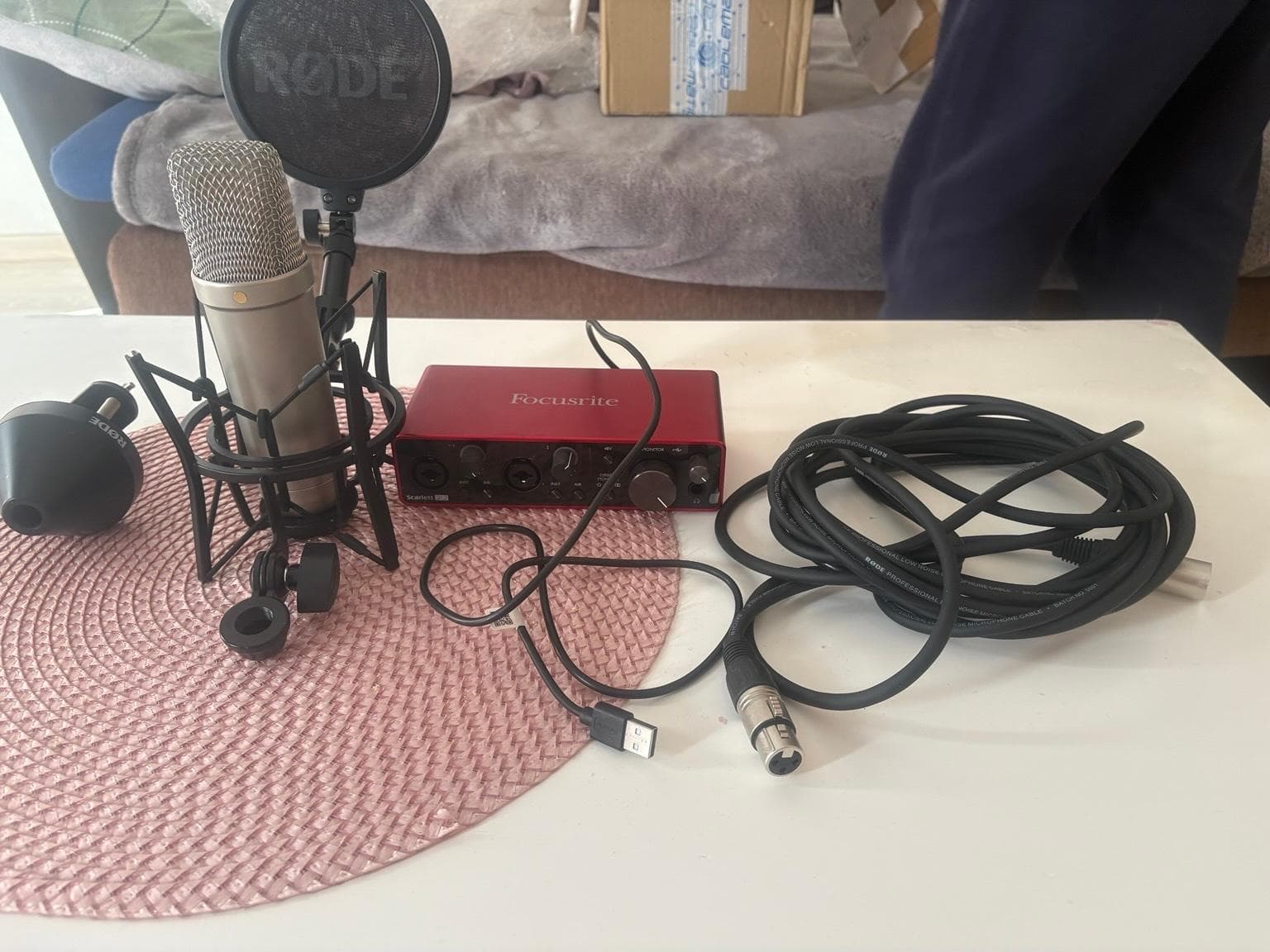 Rode N1-A +Focusrite Scarlett 2i2 3rd Gen