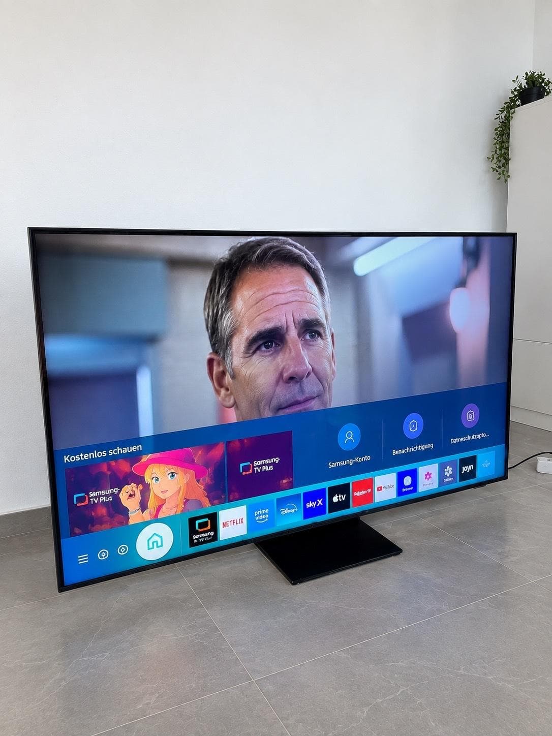Samsung 55 Zoll QLED 120Hz smart tv