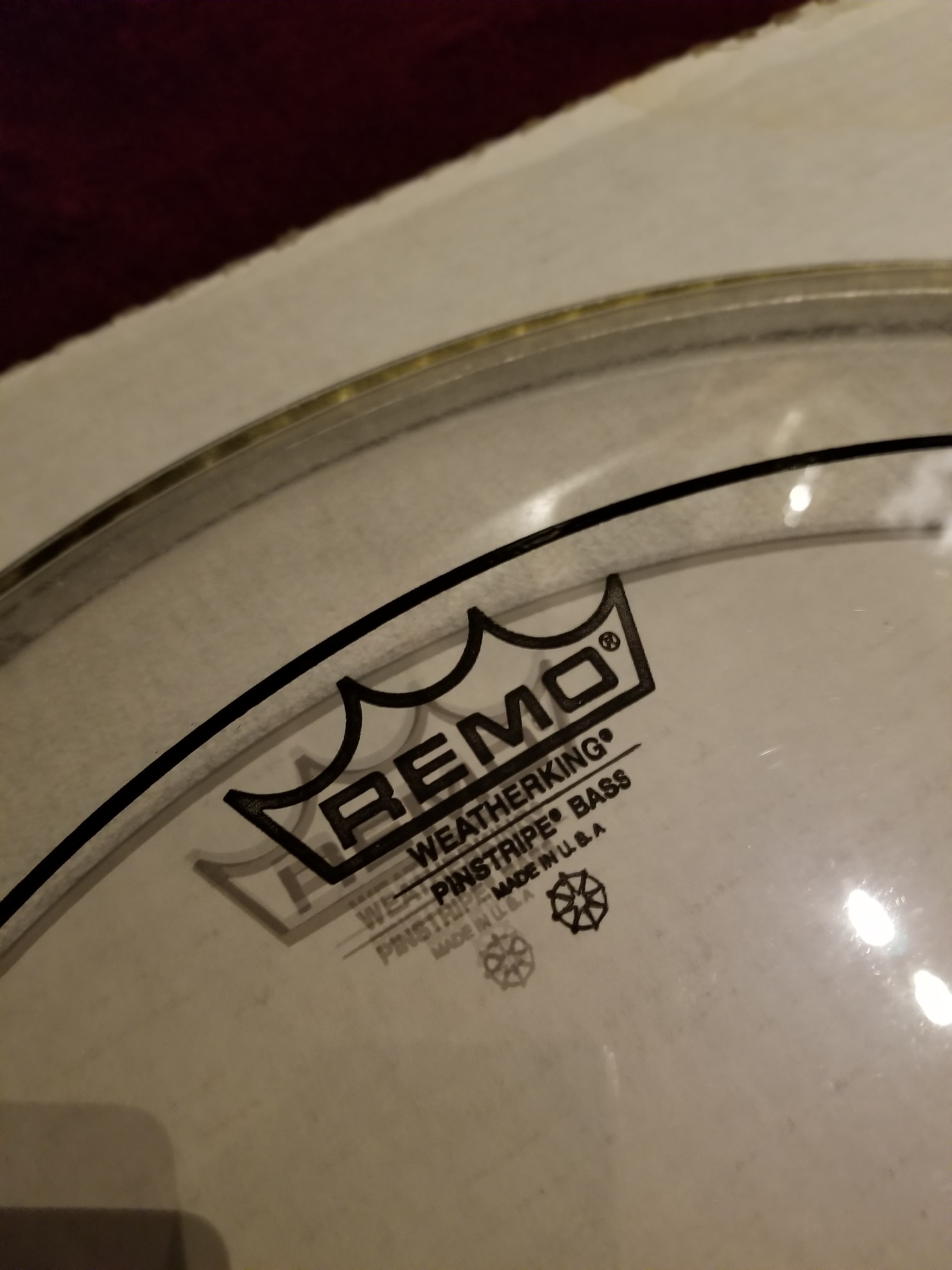 REMO weatherking pinstripe bass 20