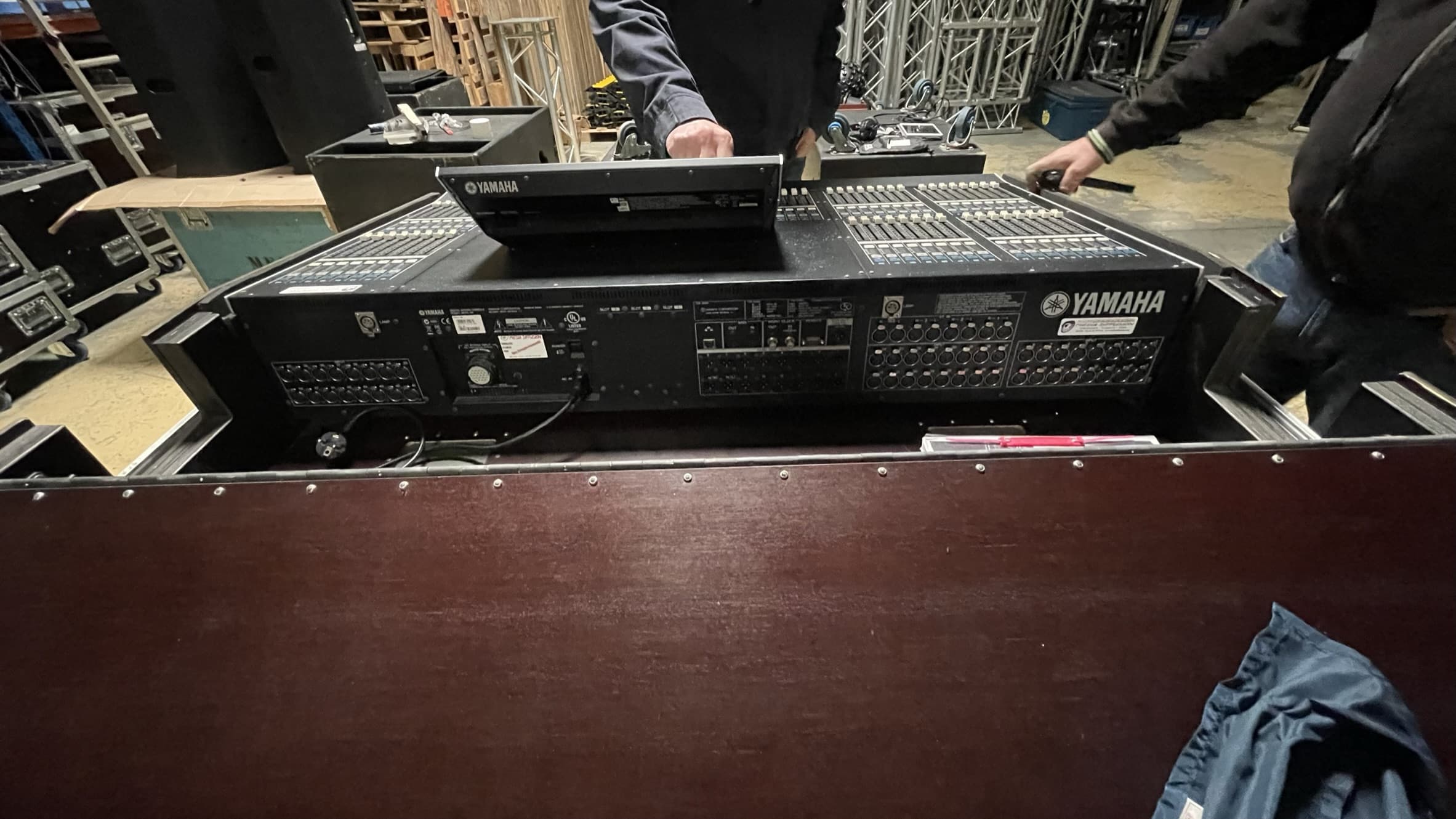 Vend M7CL - YAMAHA - AVEC FLIGHT-CASE