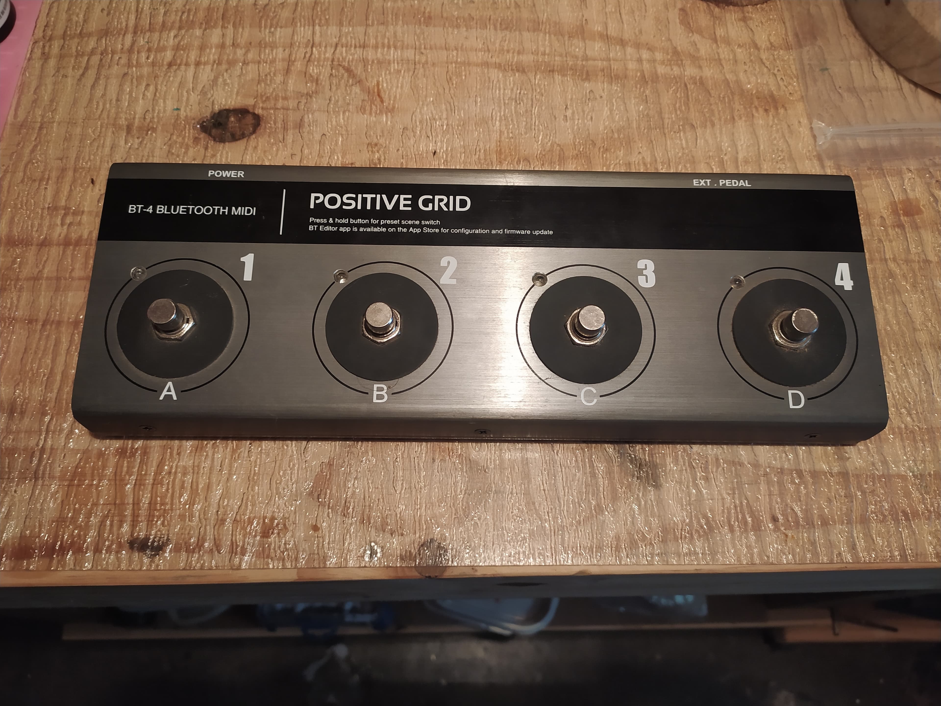 Vend pédalier bluethooth positive grid BT4