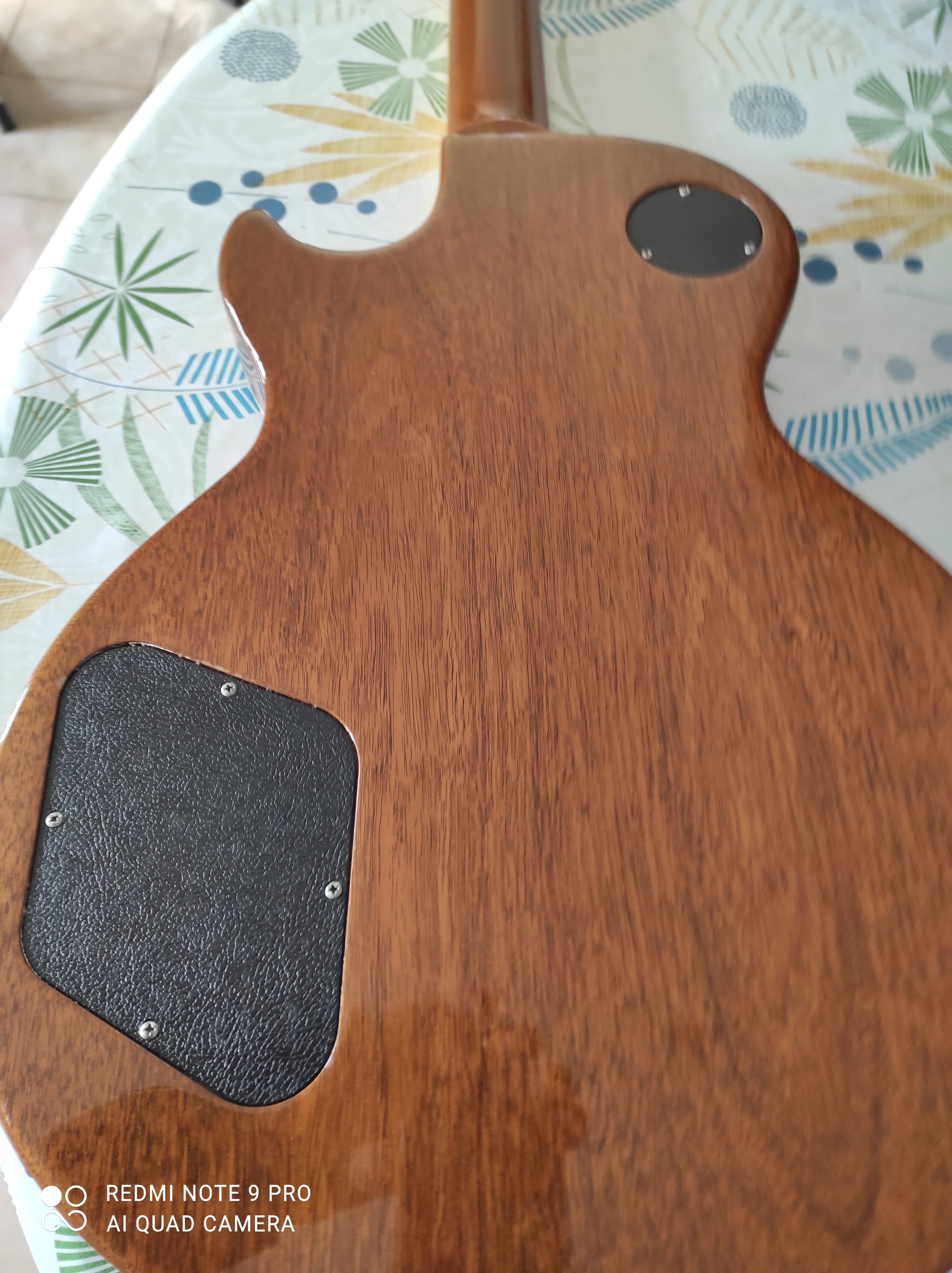 guitare Gibson standard t 16