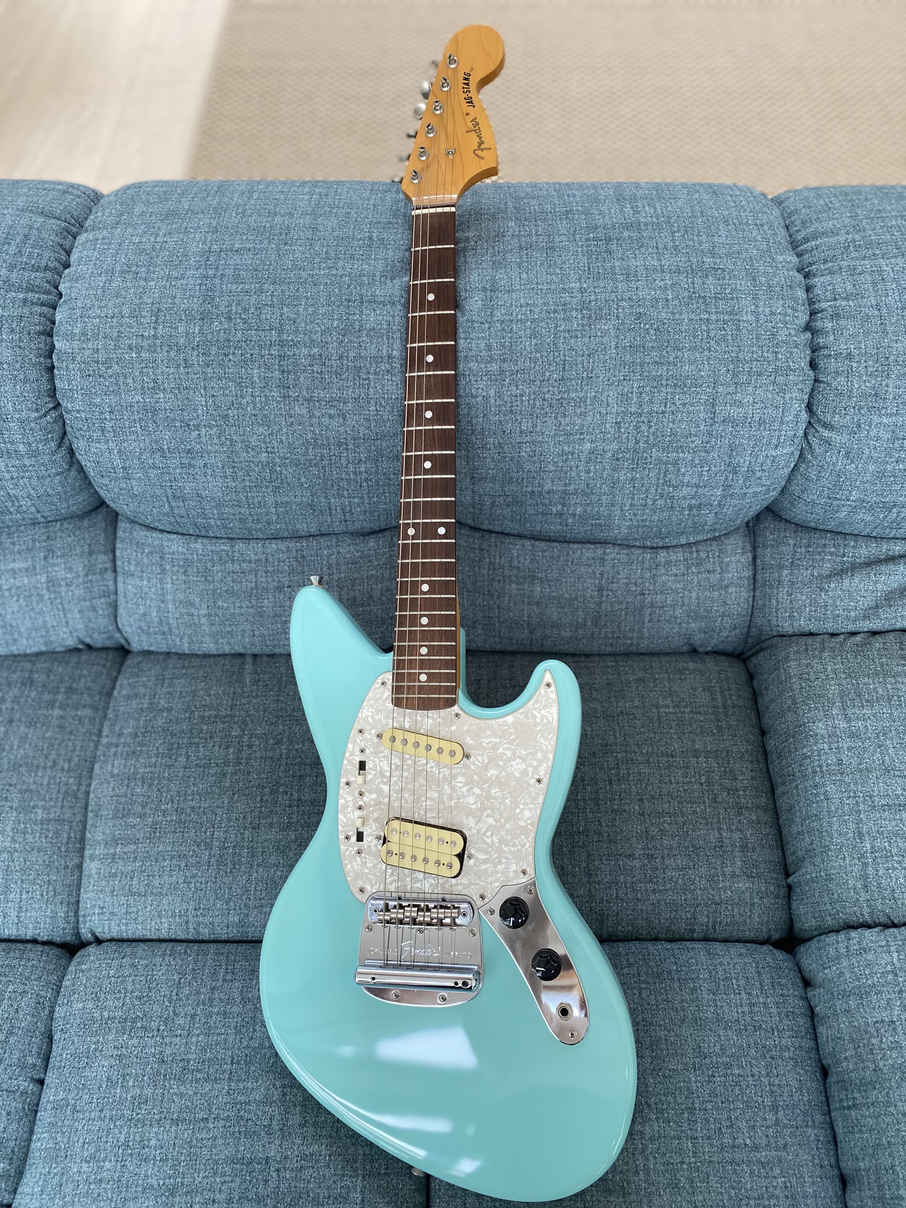 vends Fender Kurt Cobain Jag-Stang made in Japan