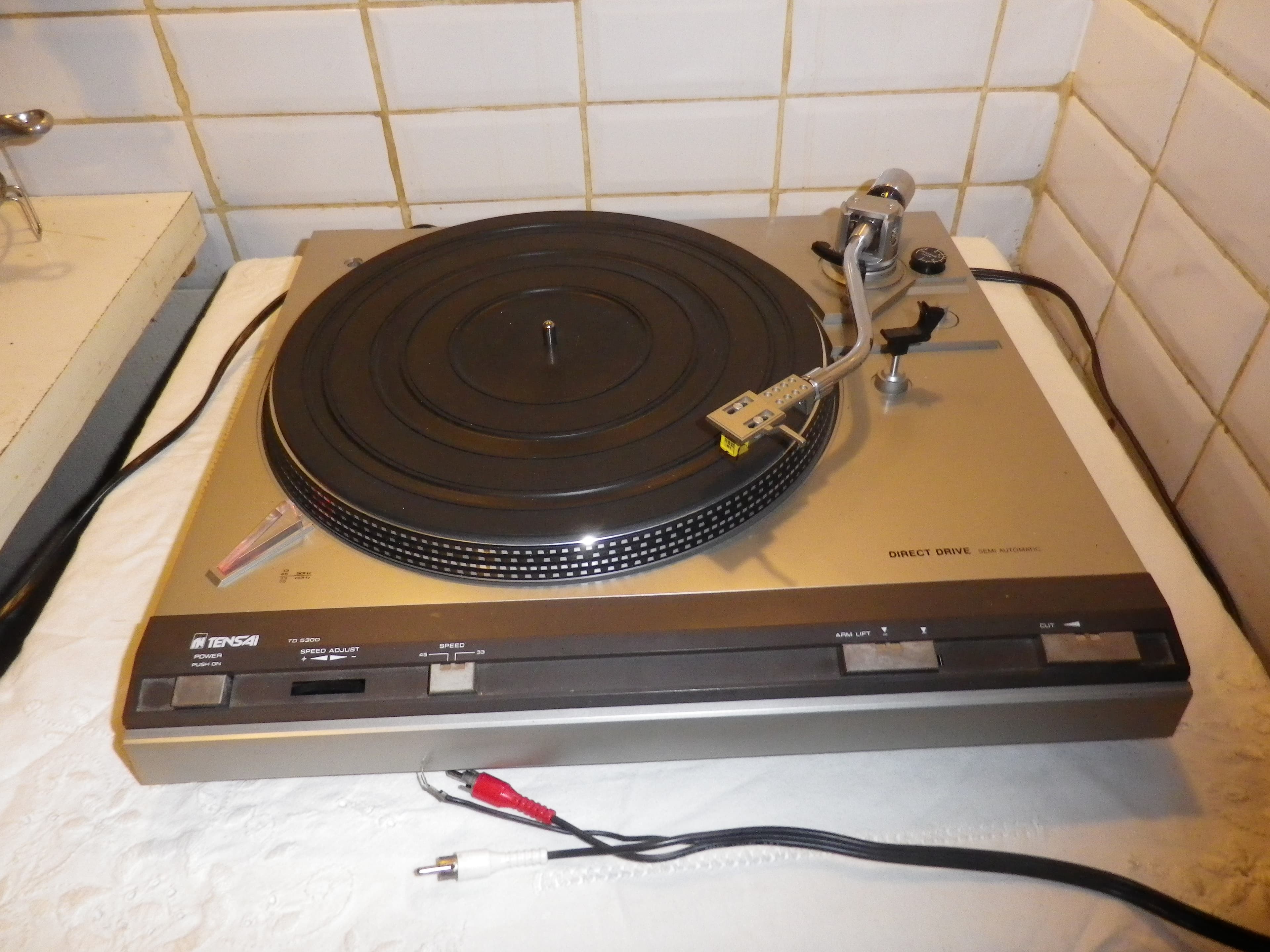 platine vinyle Tensai TD 5300