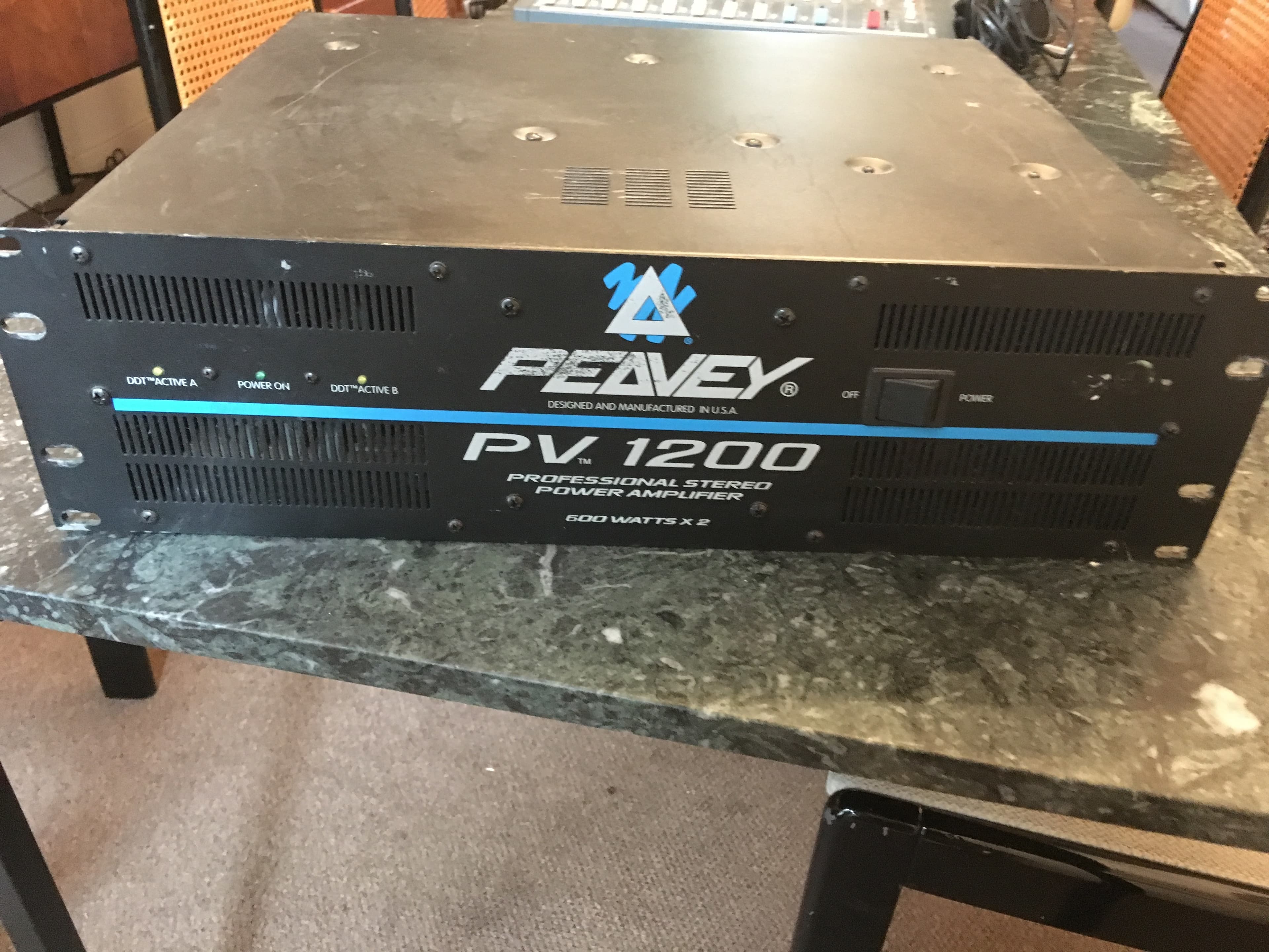 Vends AMPLI PEAVEY PV 1200 2 X 500 W