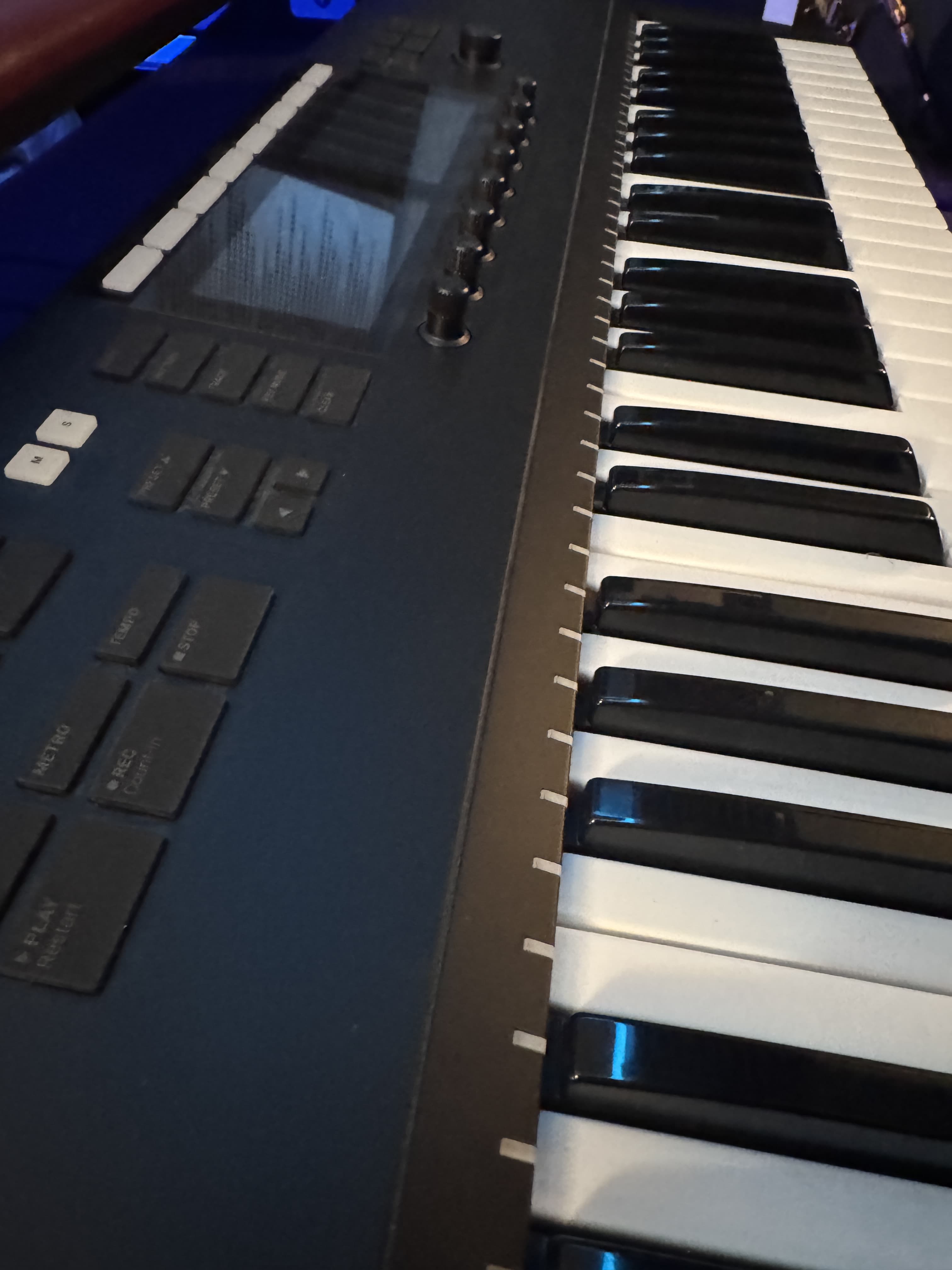 Native Instruments Komplete Kontrol S49 MK2 - (Comme Neuf)