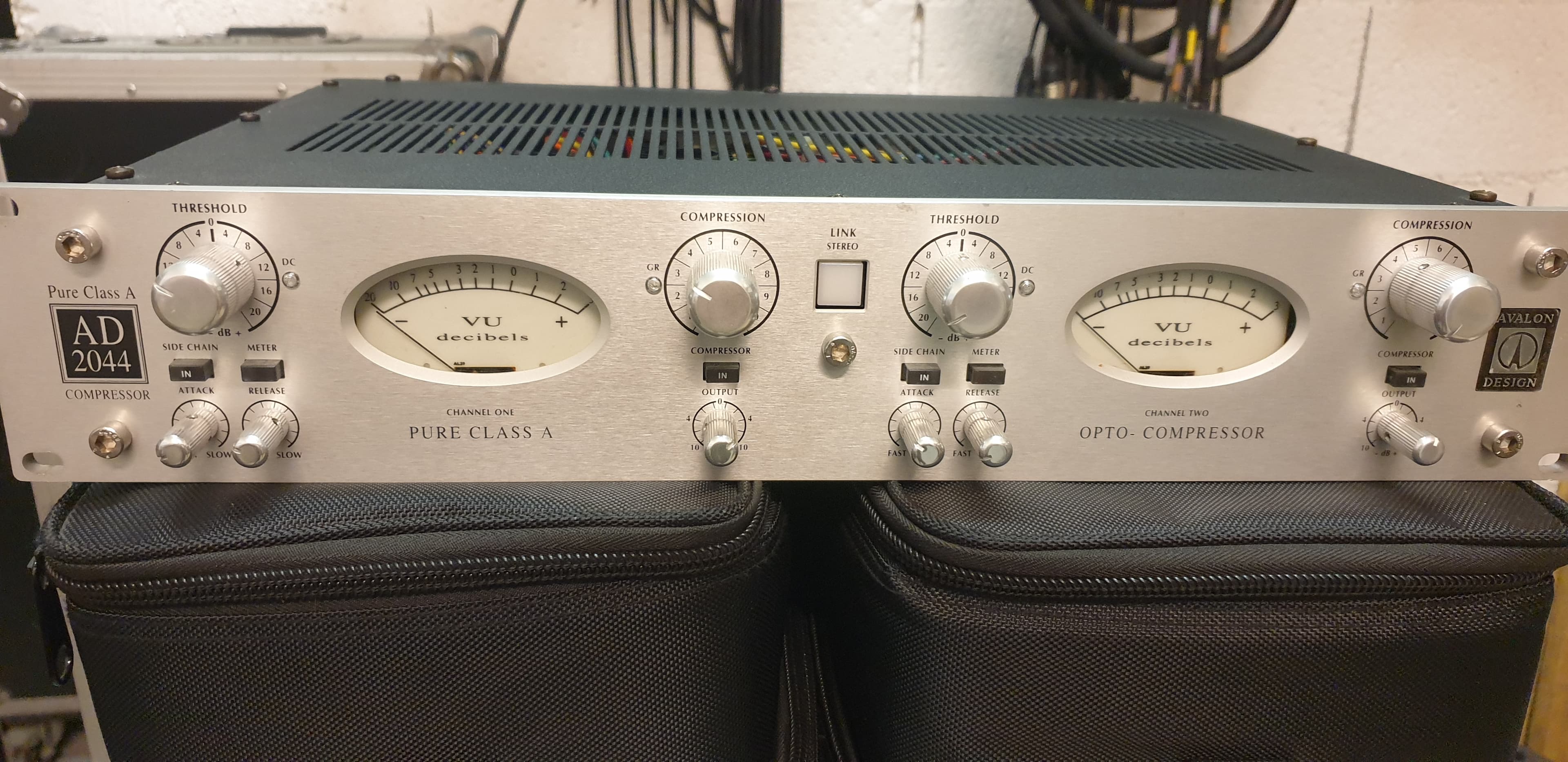 AVALON AD2044 Opto compressor