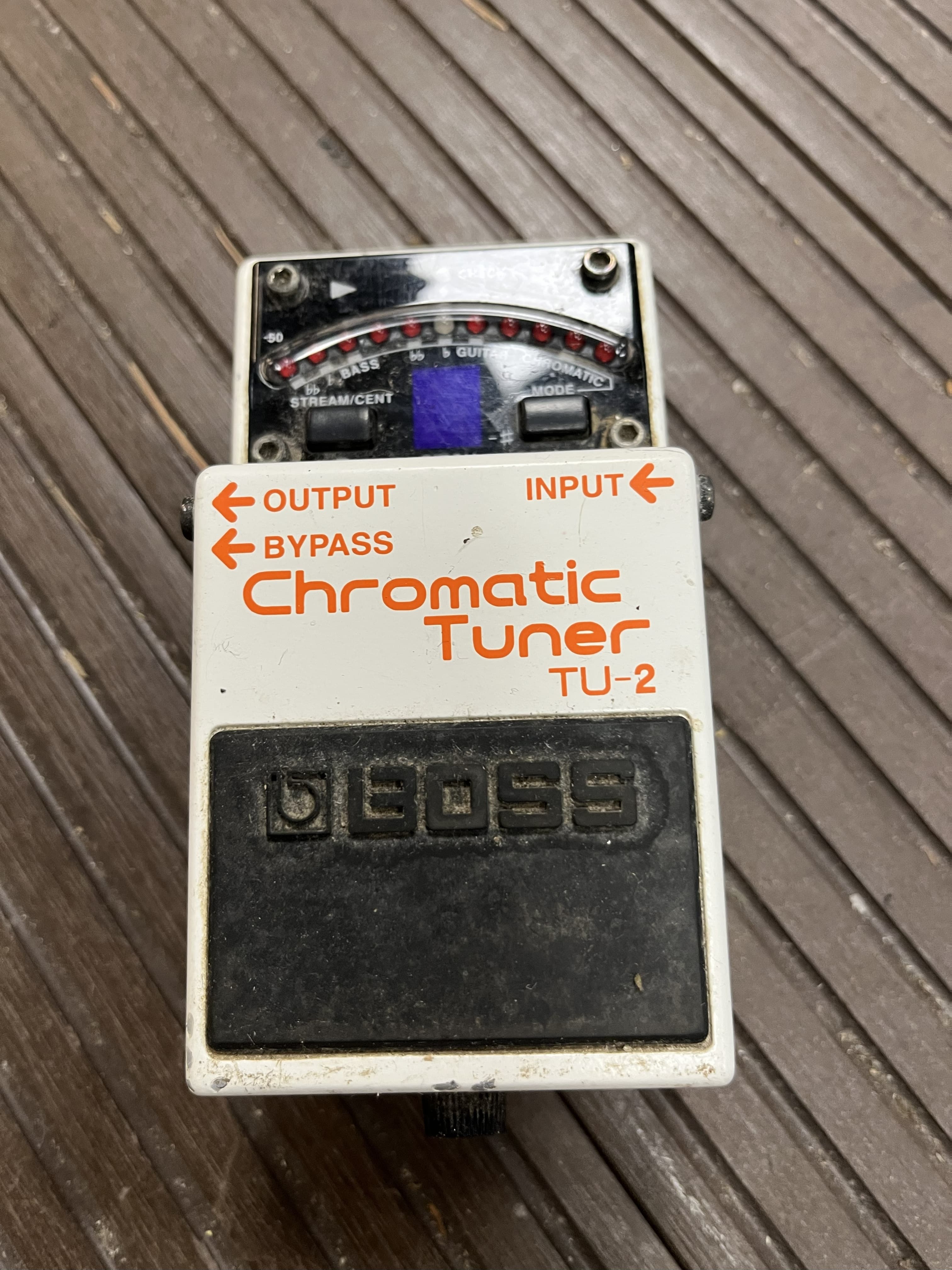 Vends pédale accordeur Boss TU2