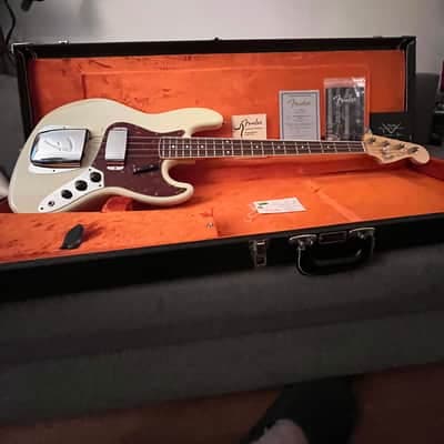 Vends Fender Jazz bass Closet Classic cs 66