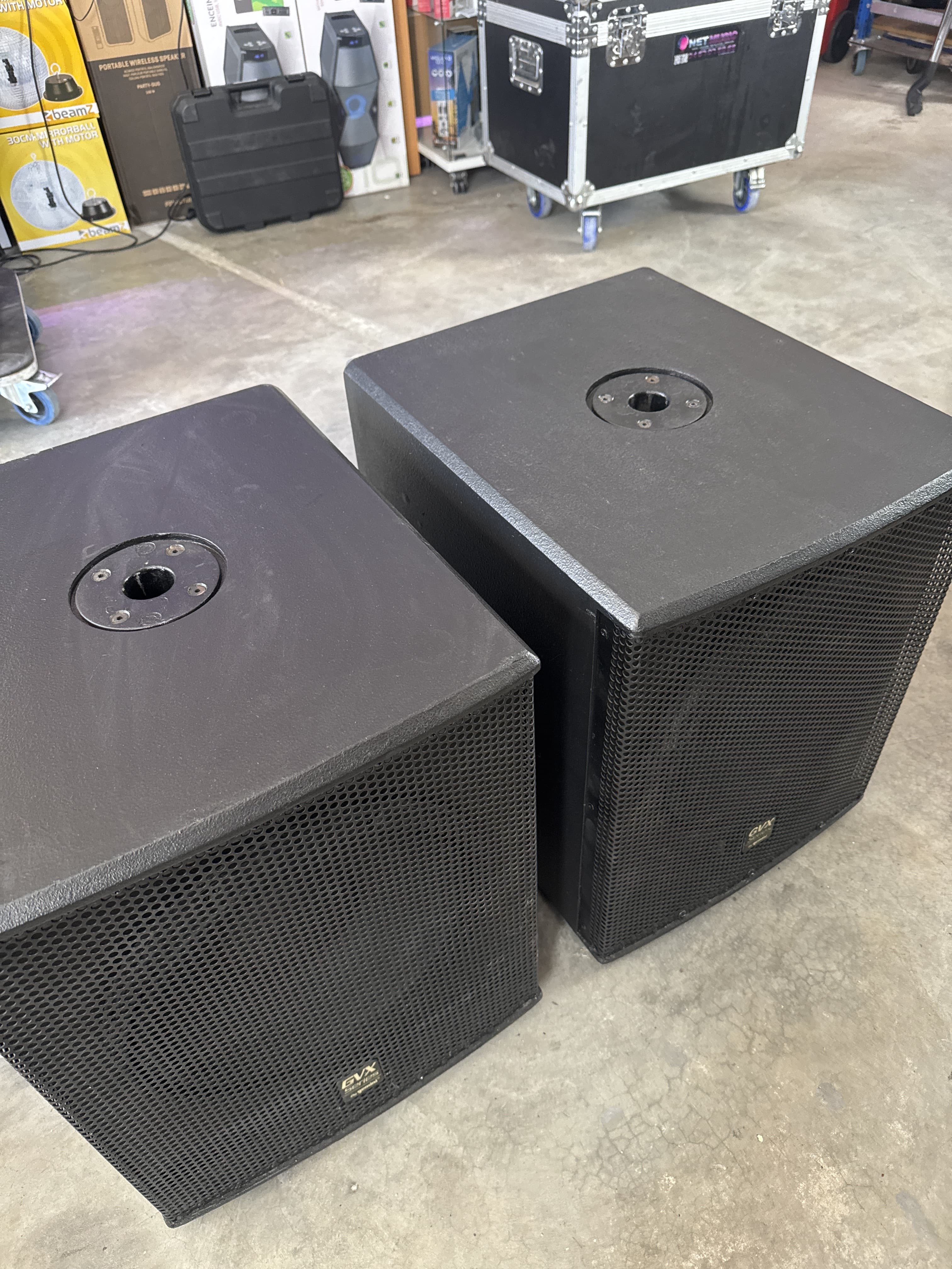 Vends 2 subwoofer gvx-sub12p