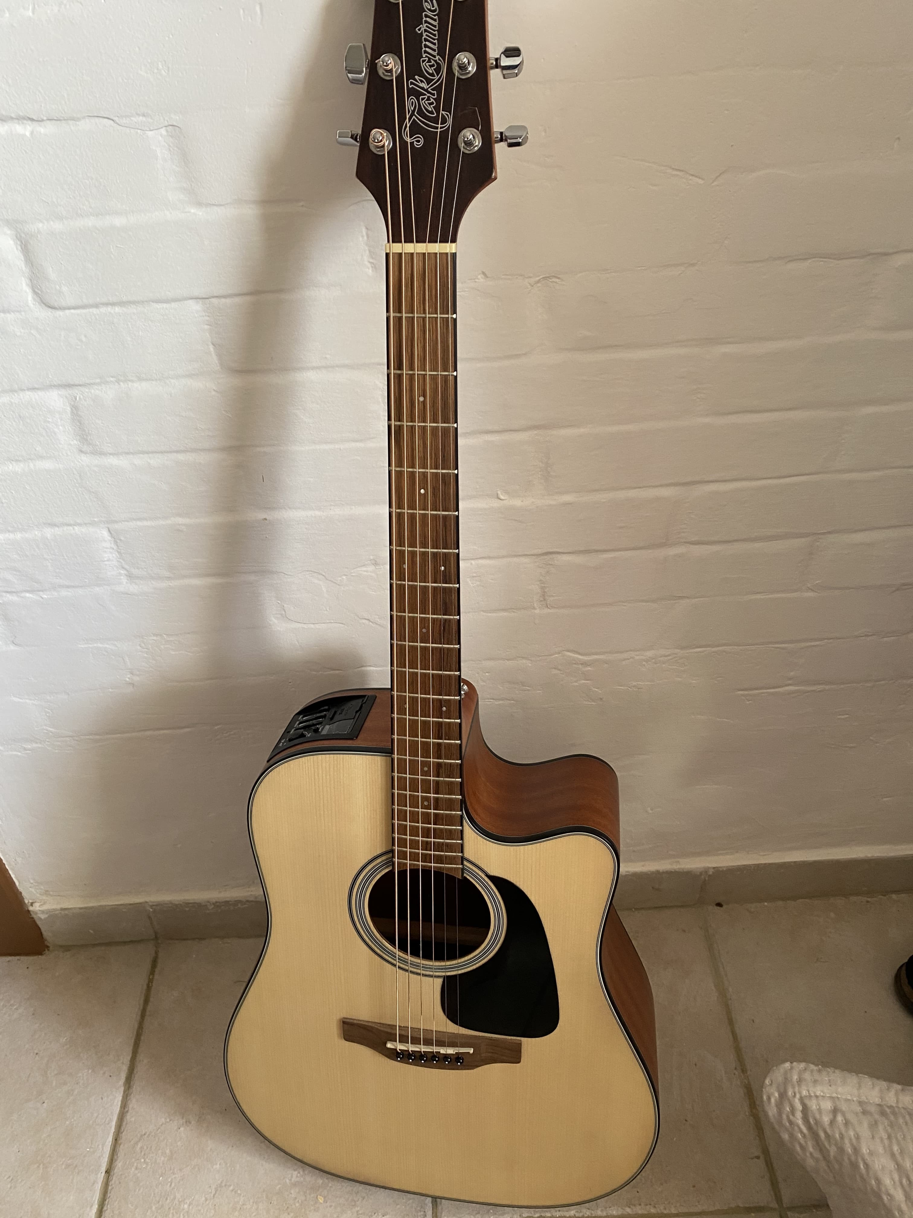 Vends Takamine neuve GD 12 CE NS