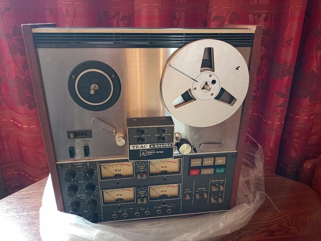 Enregistreur analogique 4 pistes simul-sync Teac A 2340 SX