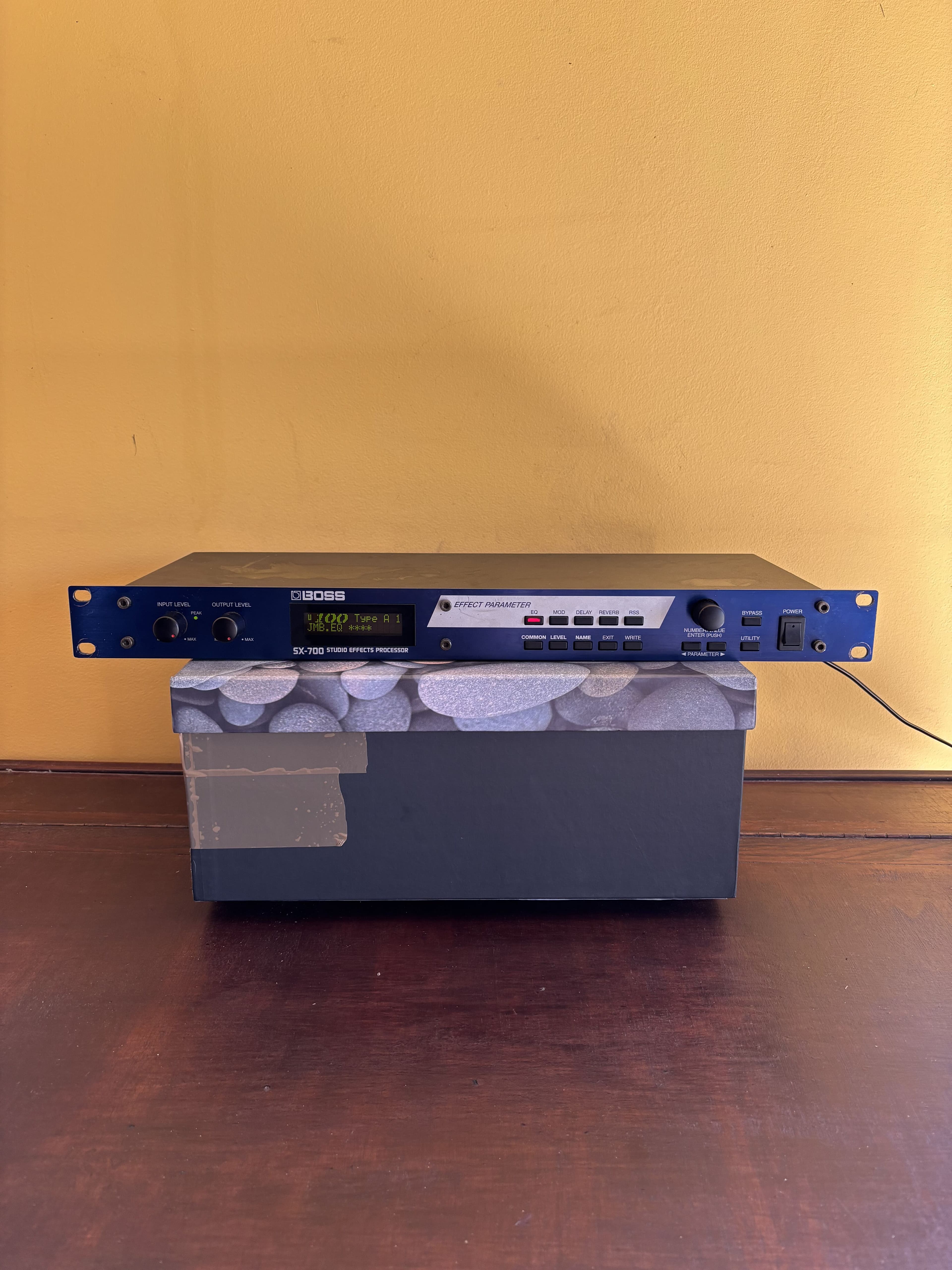 Boss SX-700