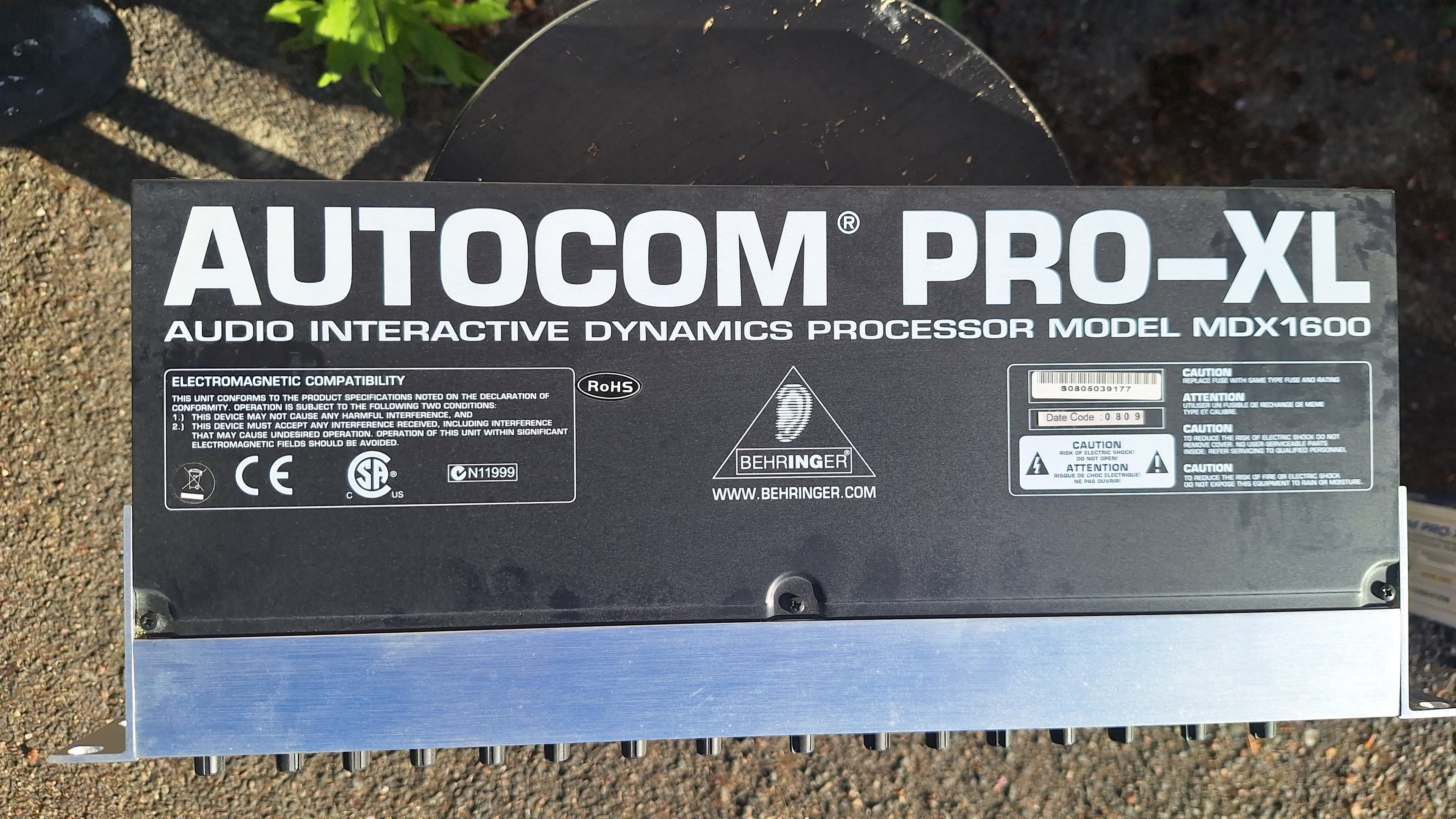 Vends 2 X Behringer Autocom Pro-XL MDX1600