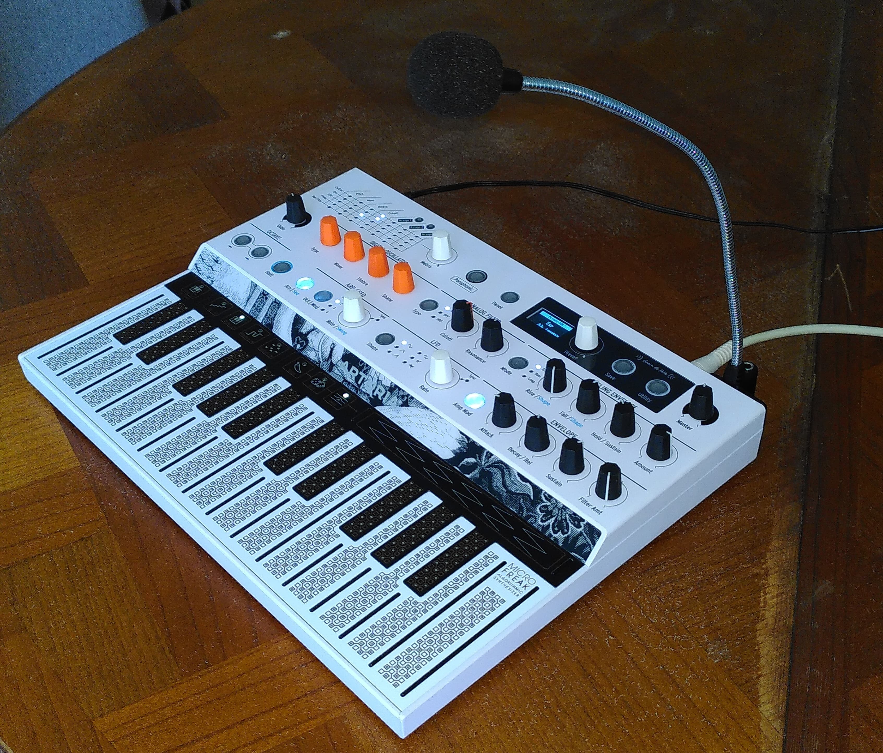 Vends MicroFreak Vocoder edition