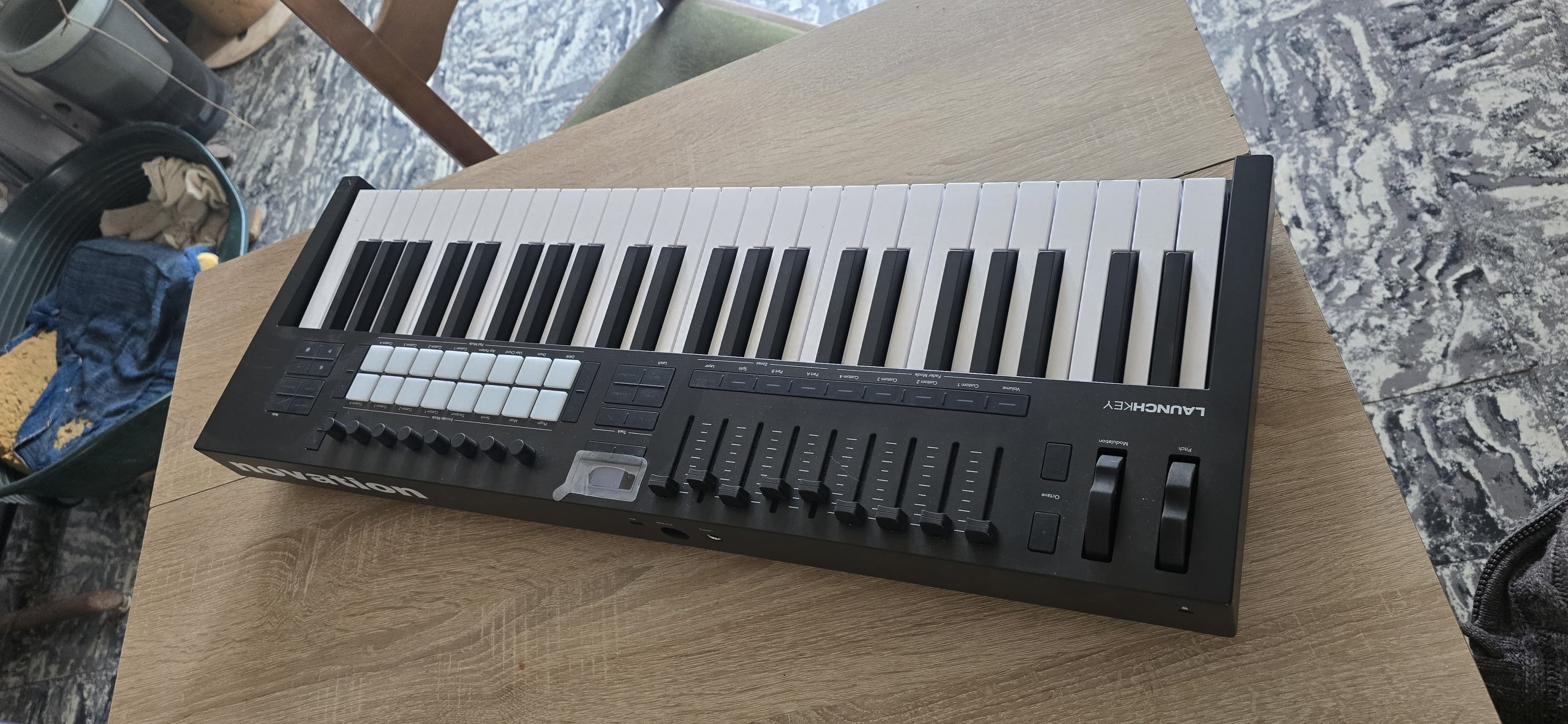 Vends Launchkey 49 Mk4