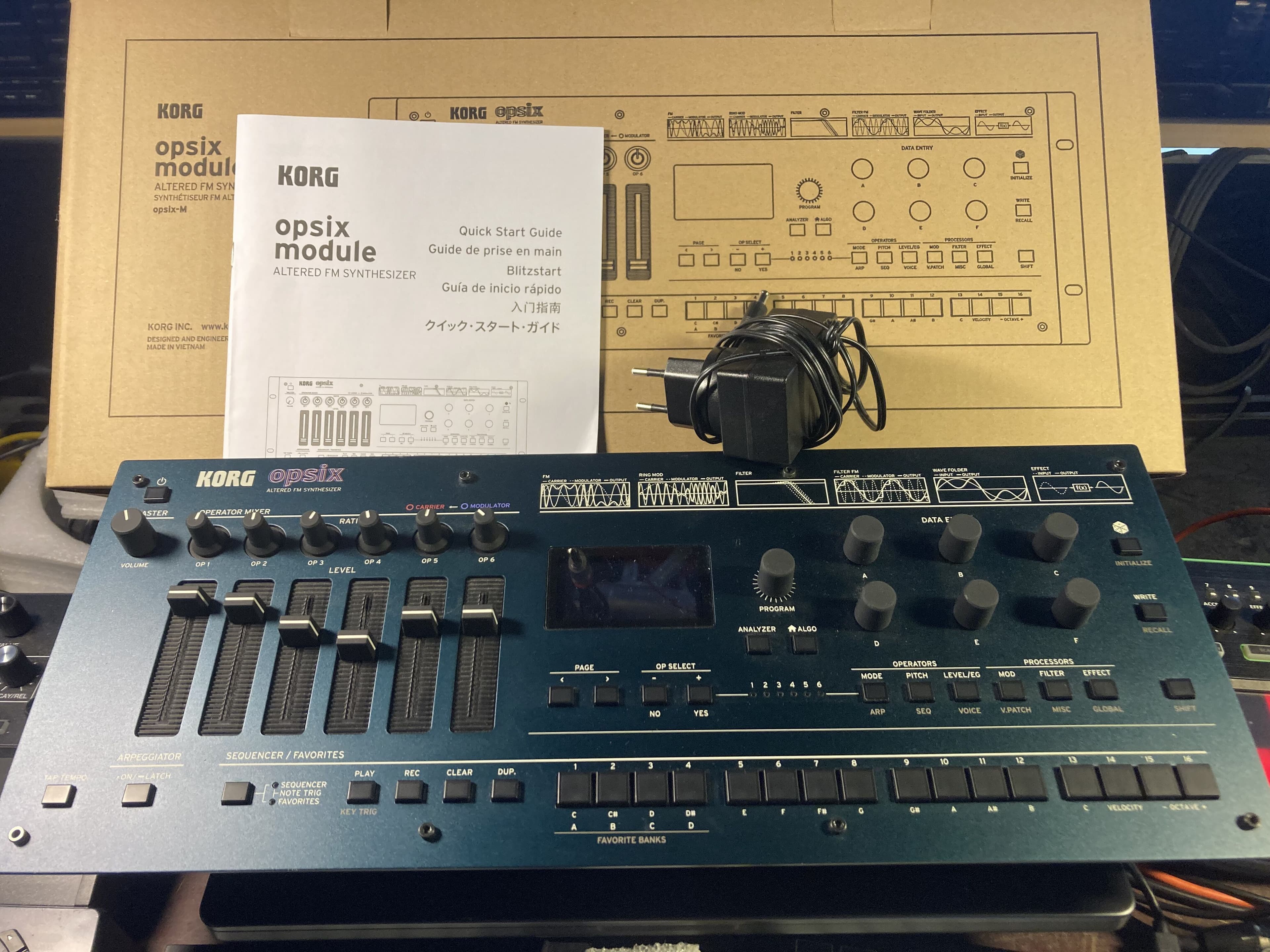 Korg Opsix module quasi neuf