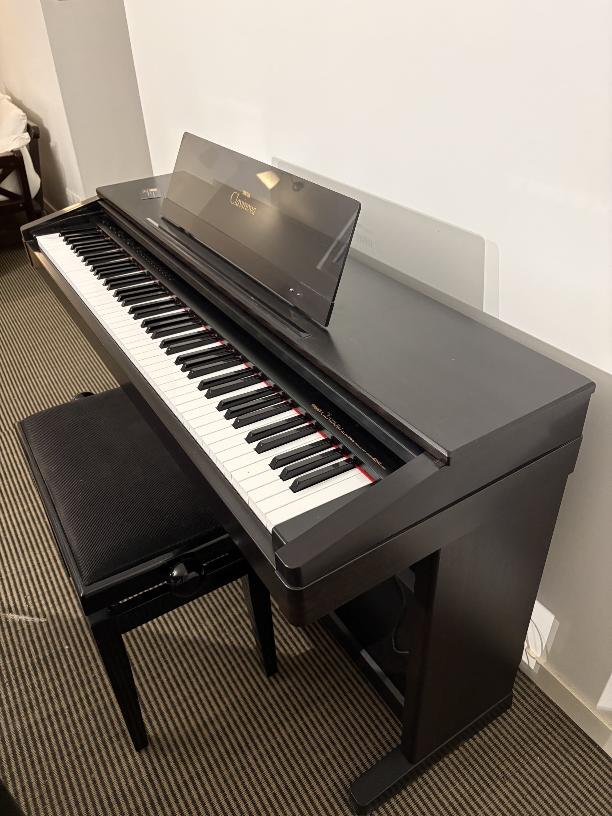 Vends piano Yamaha Clavinova CLP 760
