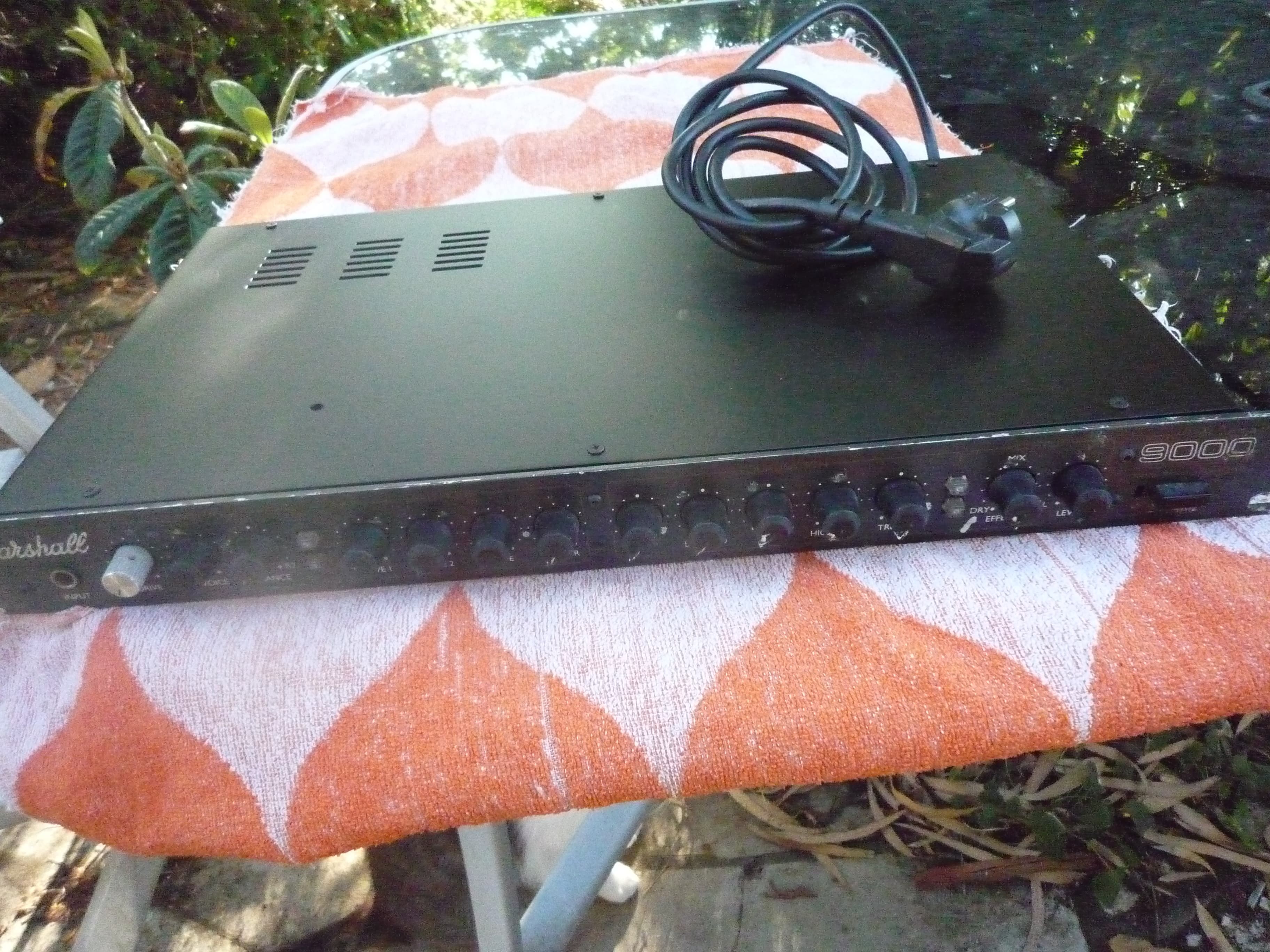 preampli à tubes Marshall 9000