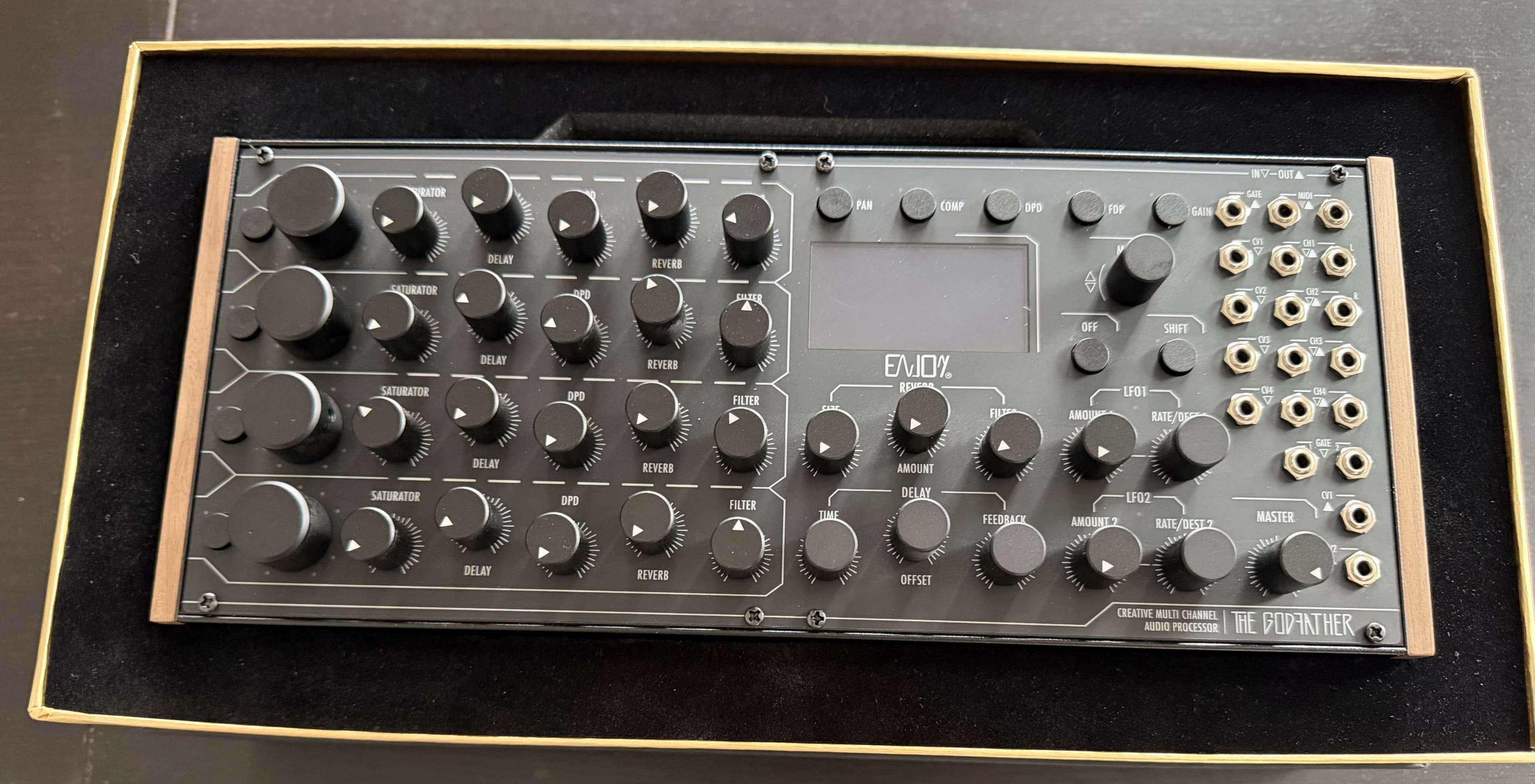 The Godfather - mixeur et multifx standalone & eurorack