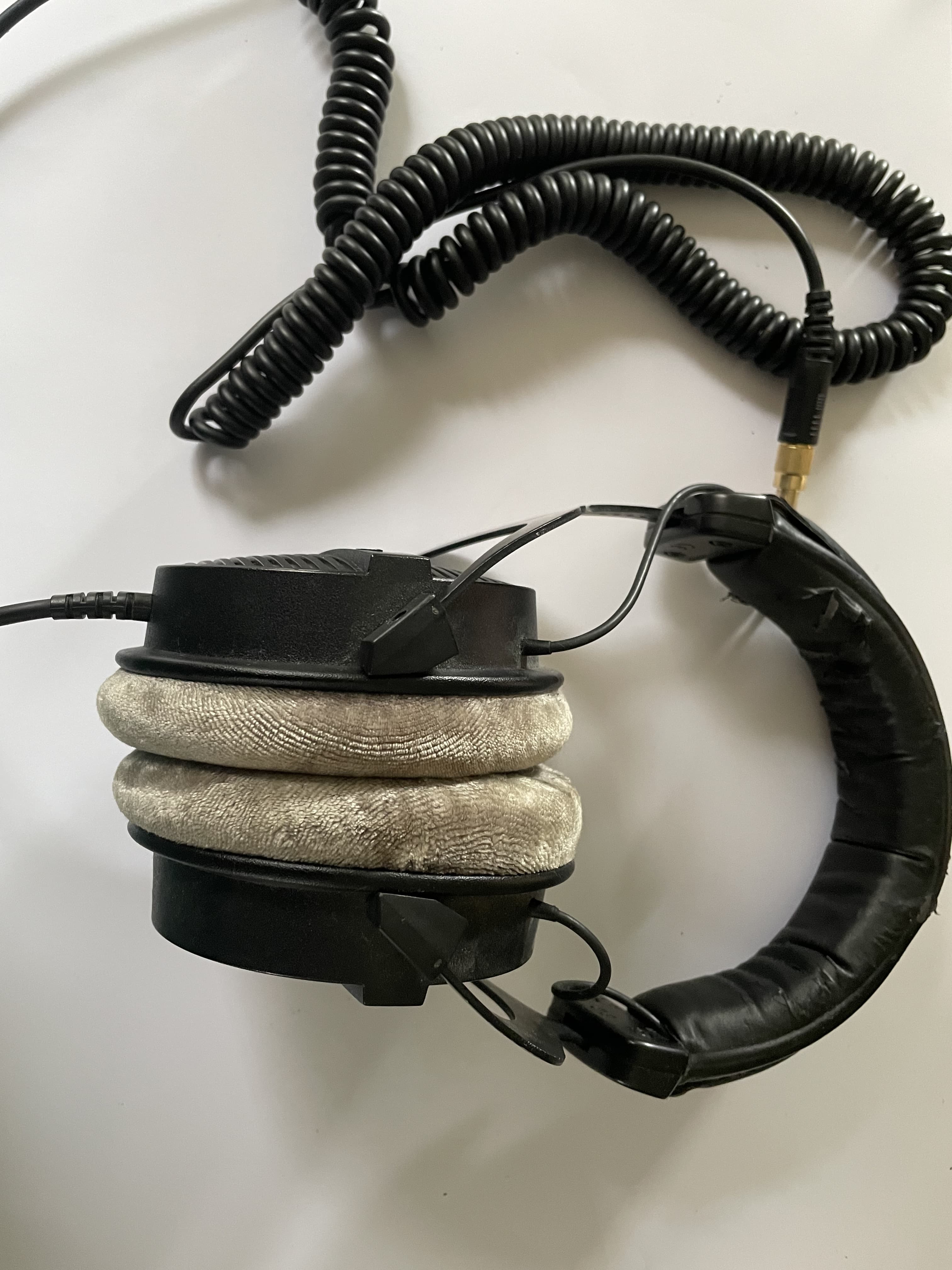 Casque BEYERDYNAMIC DT990 PRO