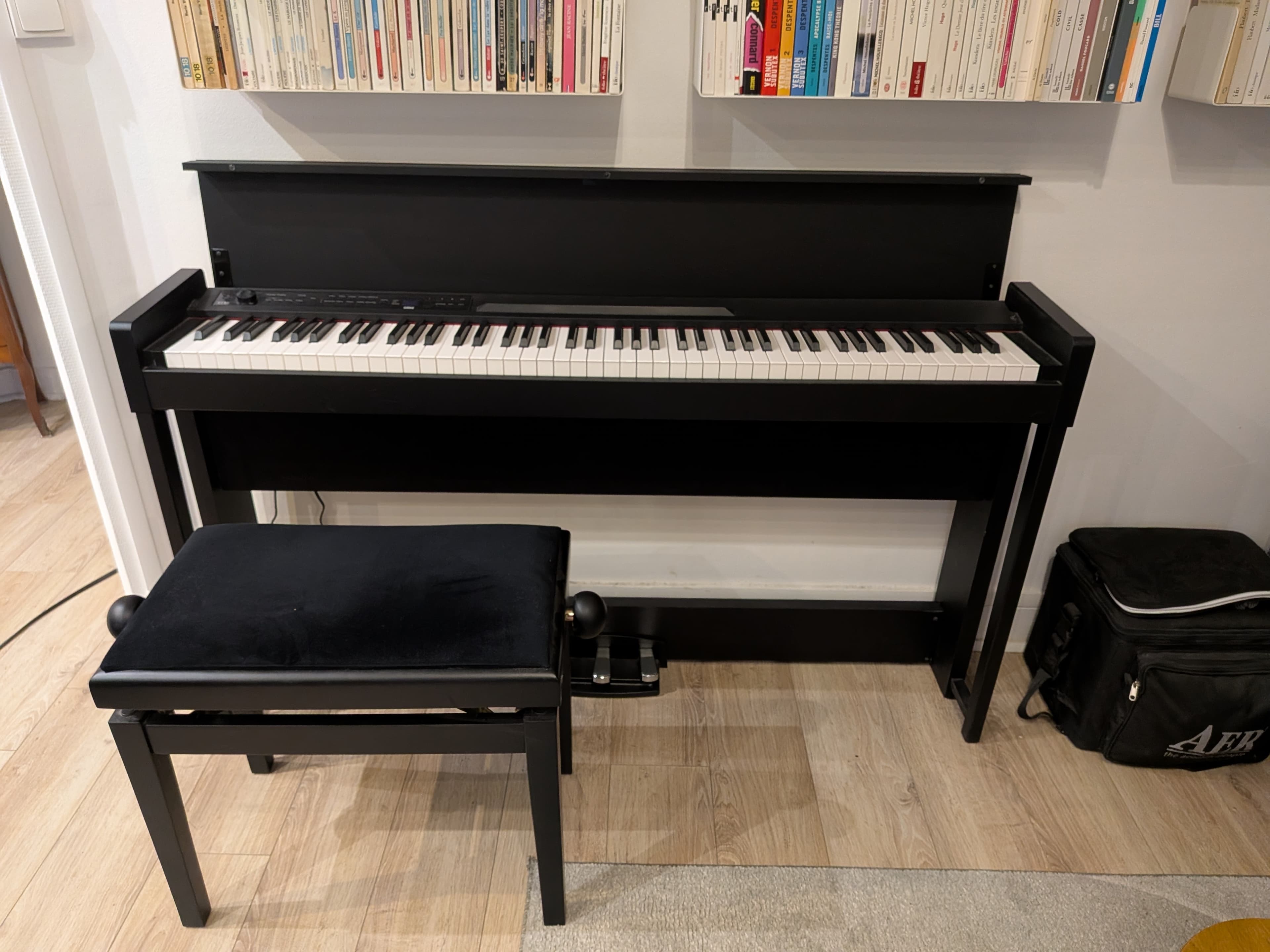 Korg C1 air comme neuf, très peu utilisé