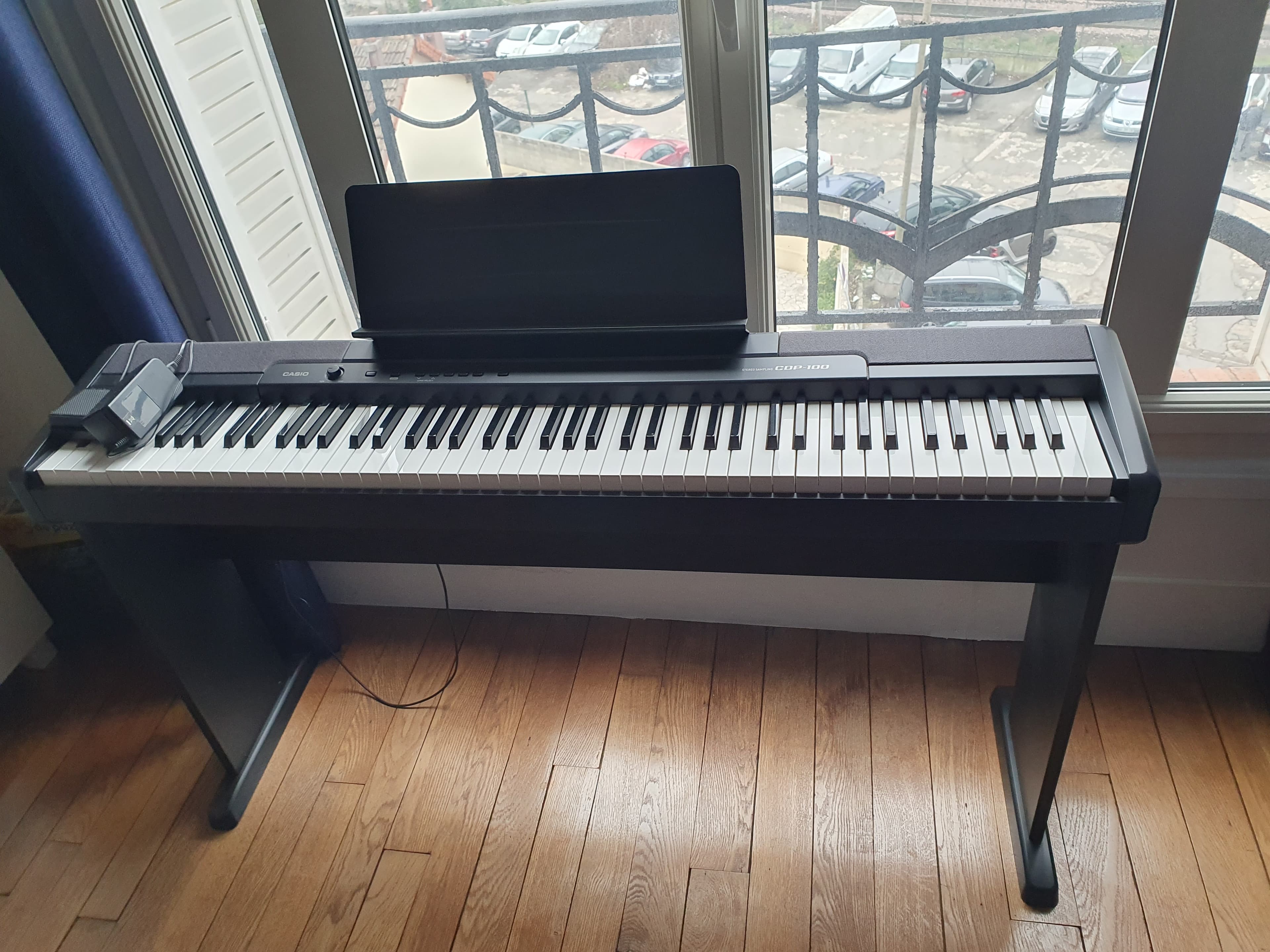 Vend un piano Casio CDP-100
