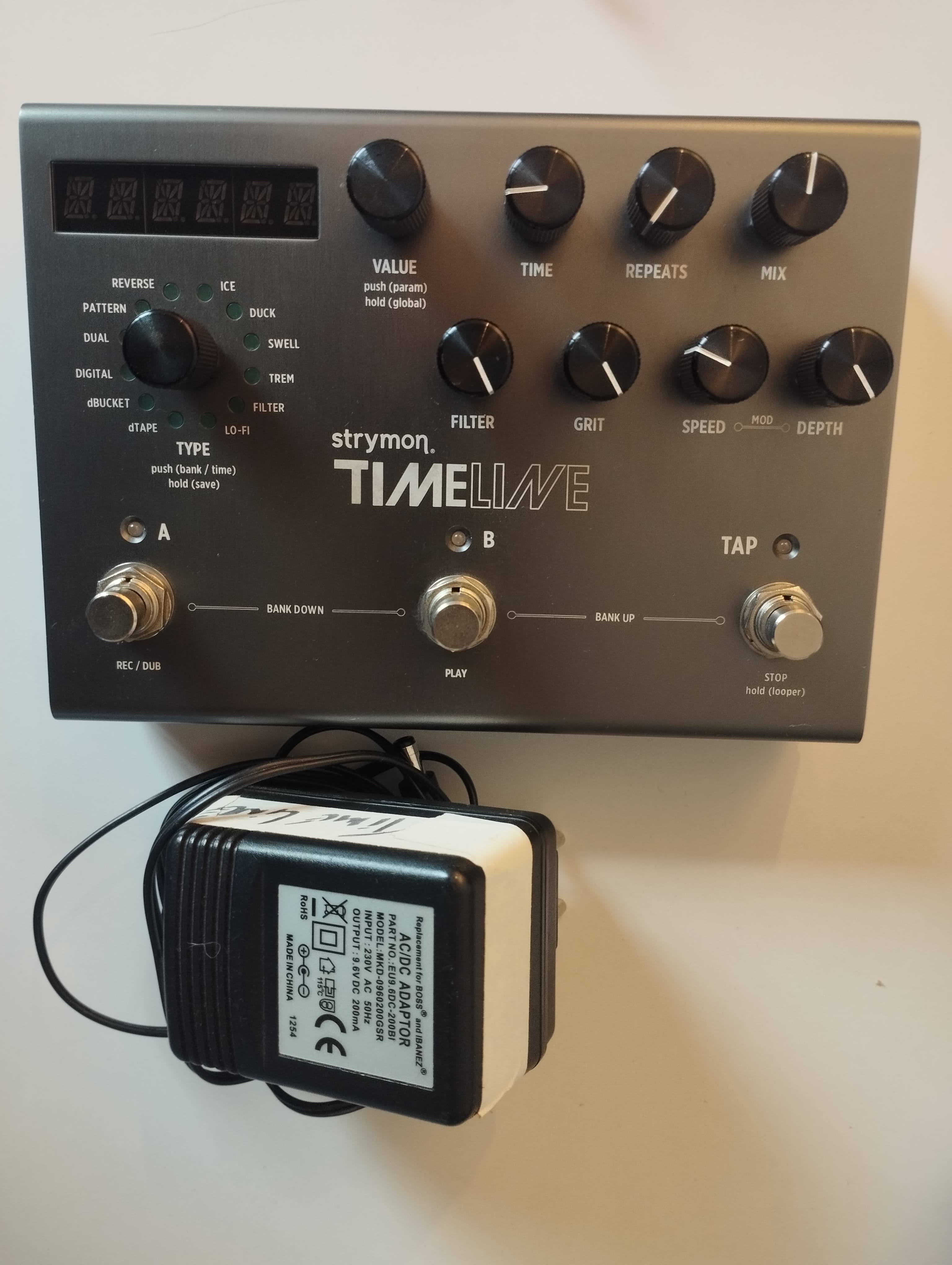 Strymon TimeLine + alim