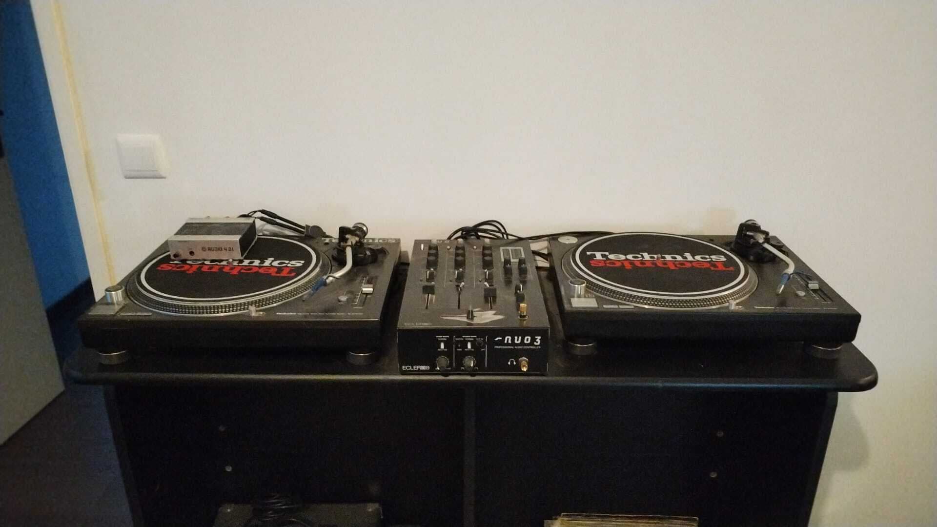 Platines vinyles TECHNICS SL 1210 M3D
