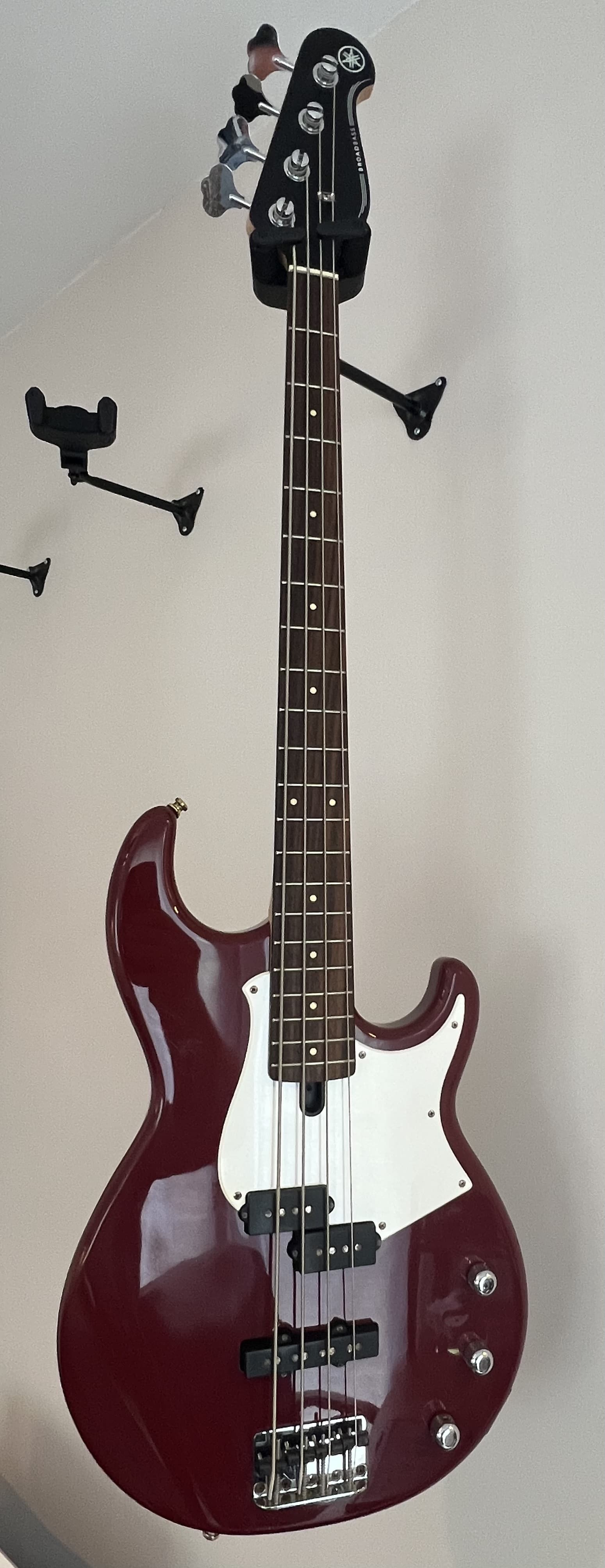 Basse Yamaha BB234