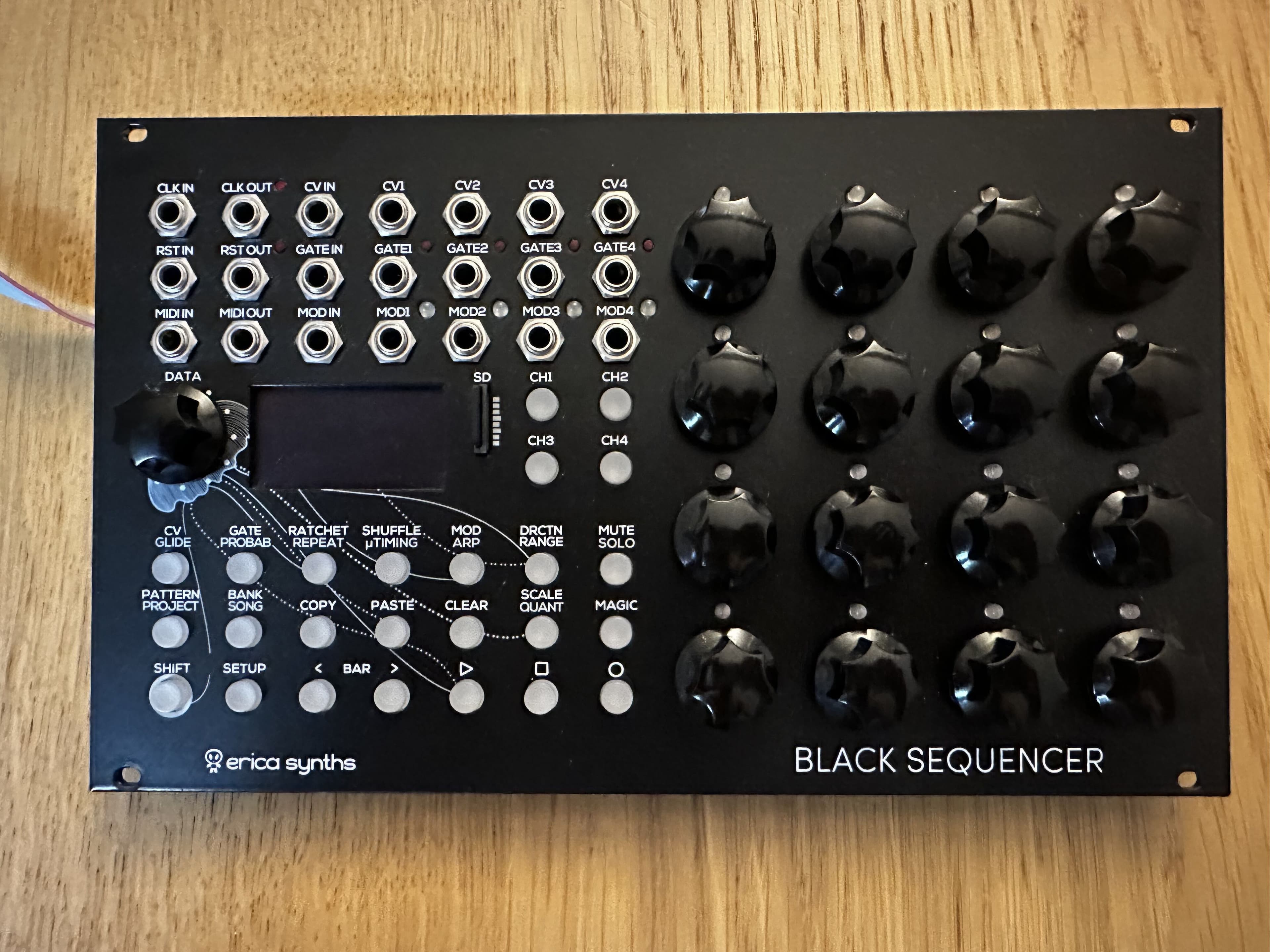 BLACK SEQUENCER de ERICA SYNTHS