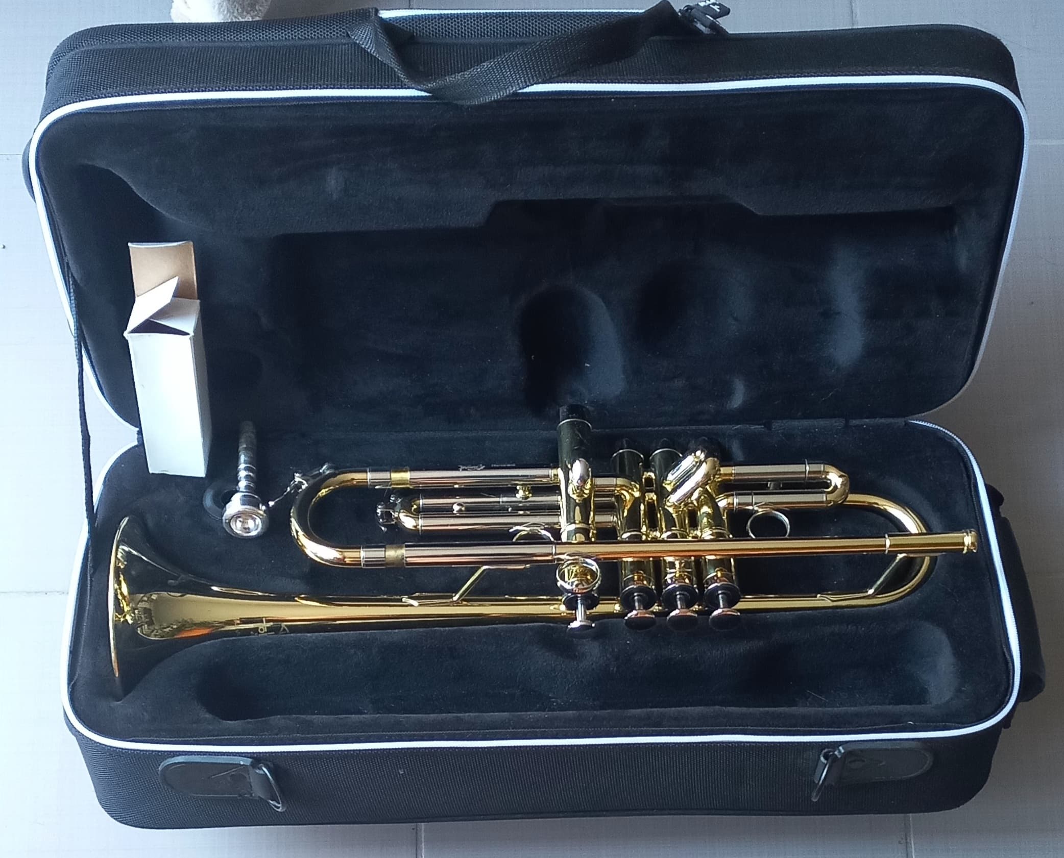 Trompette COURTOIS T.O.M.A Quart de tons 4 Pistons