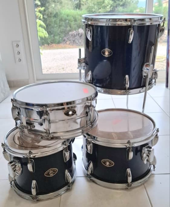 Batterie TAMA StageStar CC + 2 Toms medium + Tom Basse