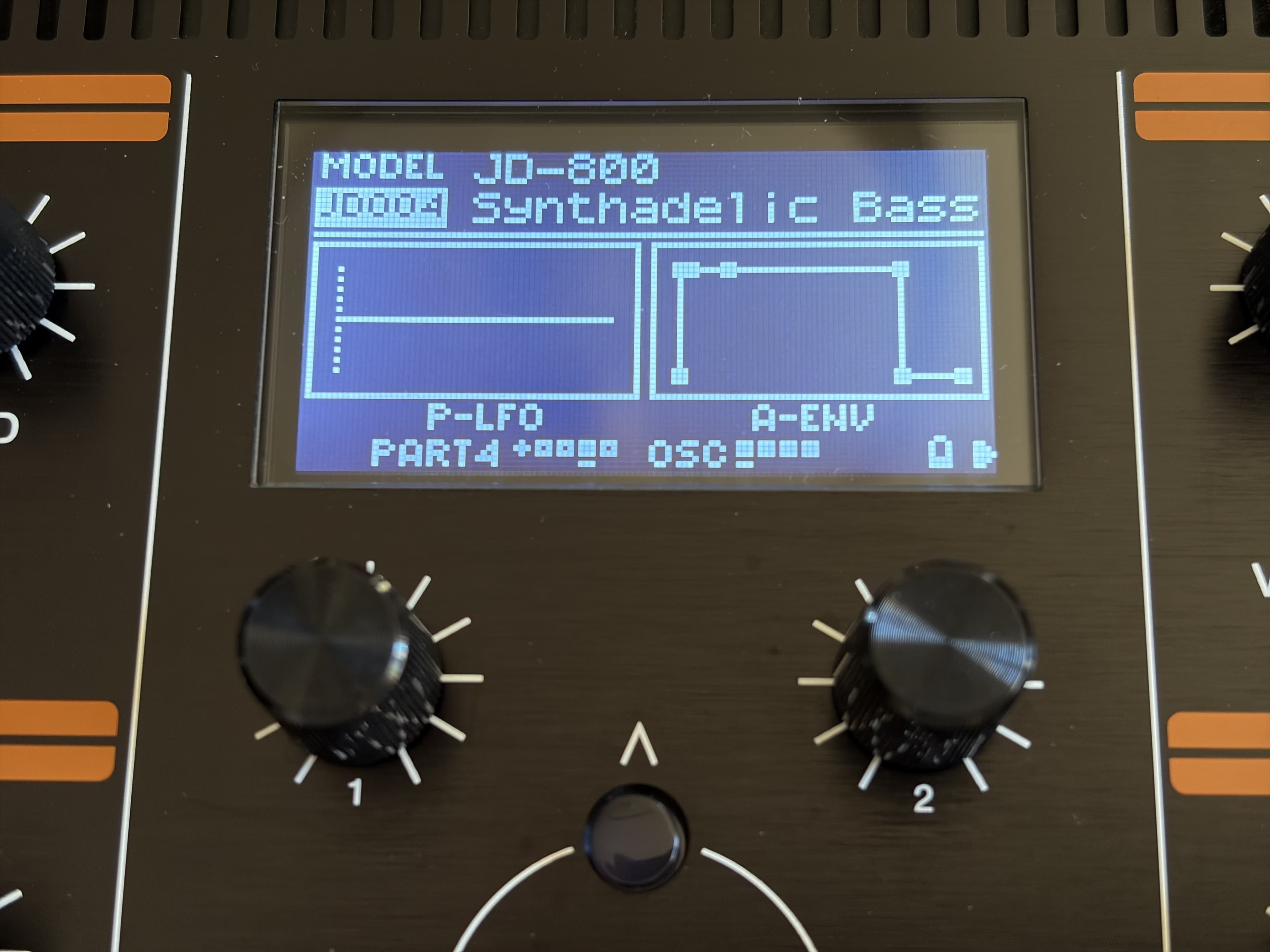 Roland Jupiter XM+model exp JD800 installé