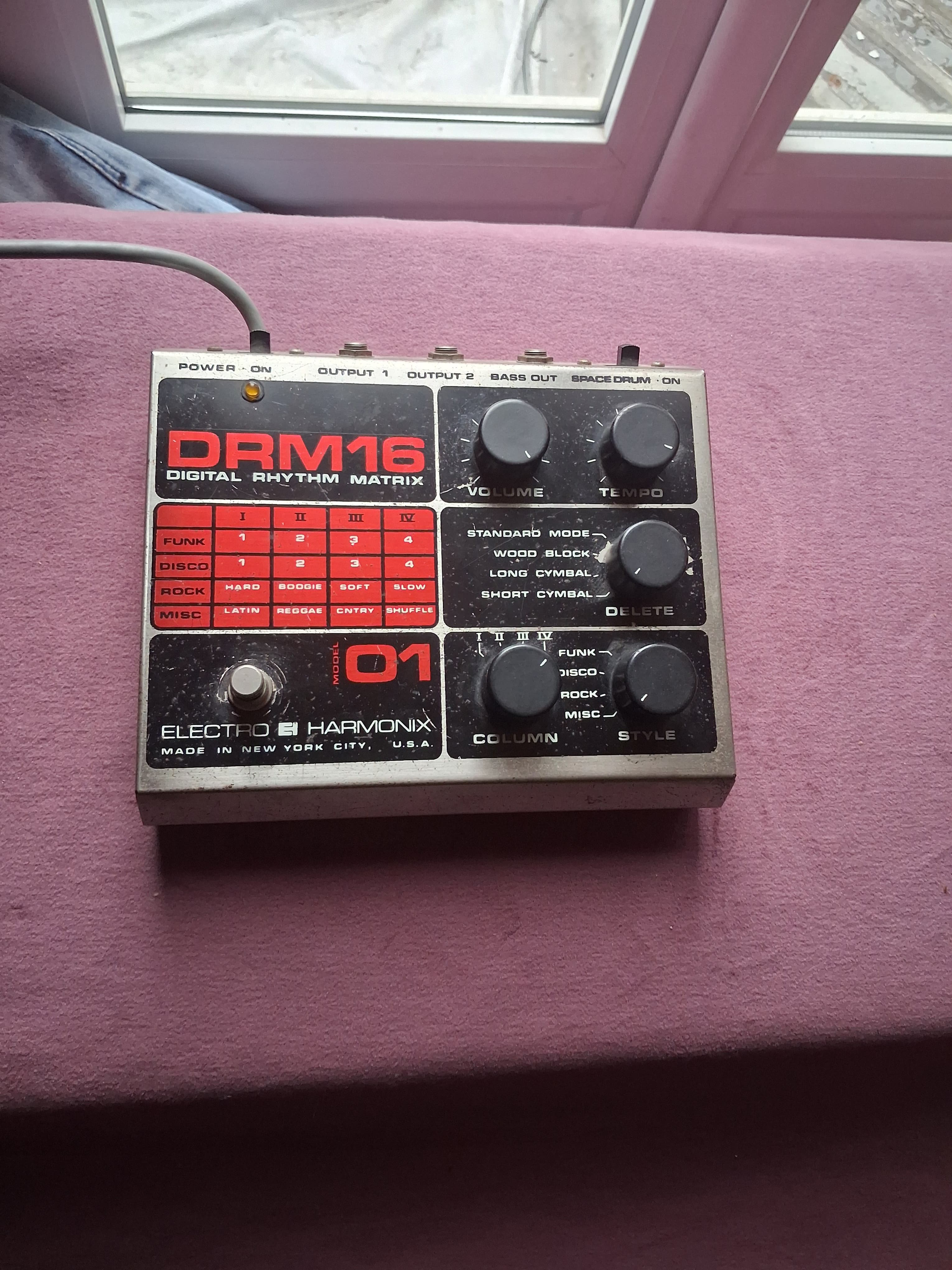 Boite à rythmes DRM16 Electro Harmonix