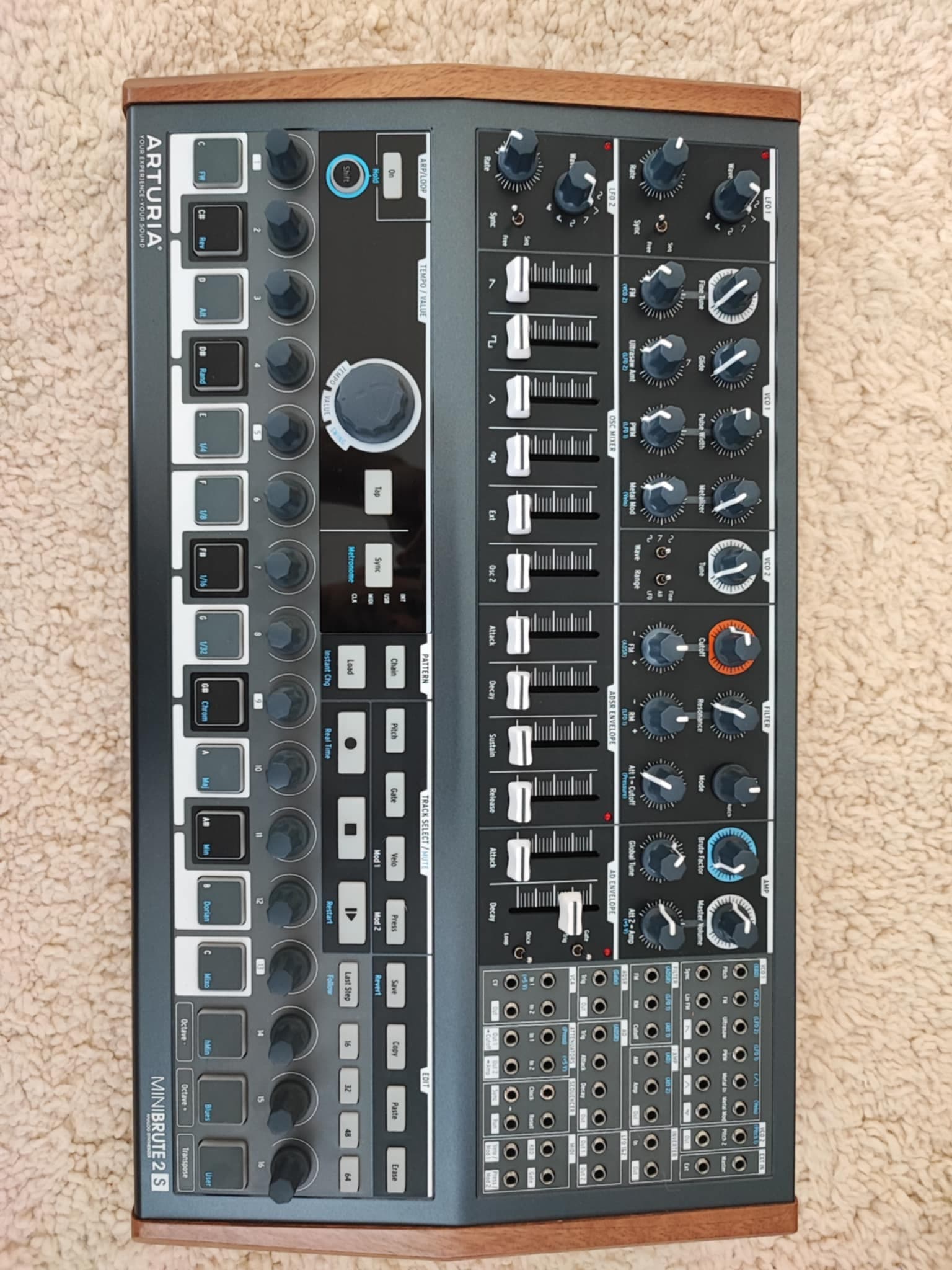 Arturia Minibrute2S état Neuf