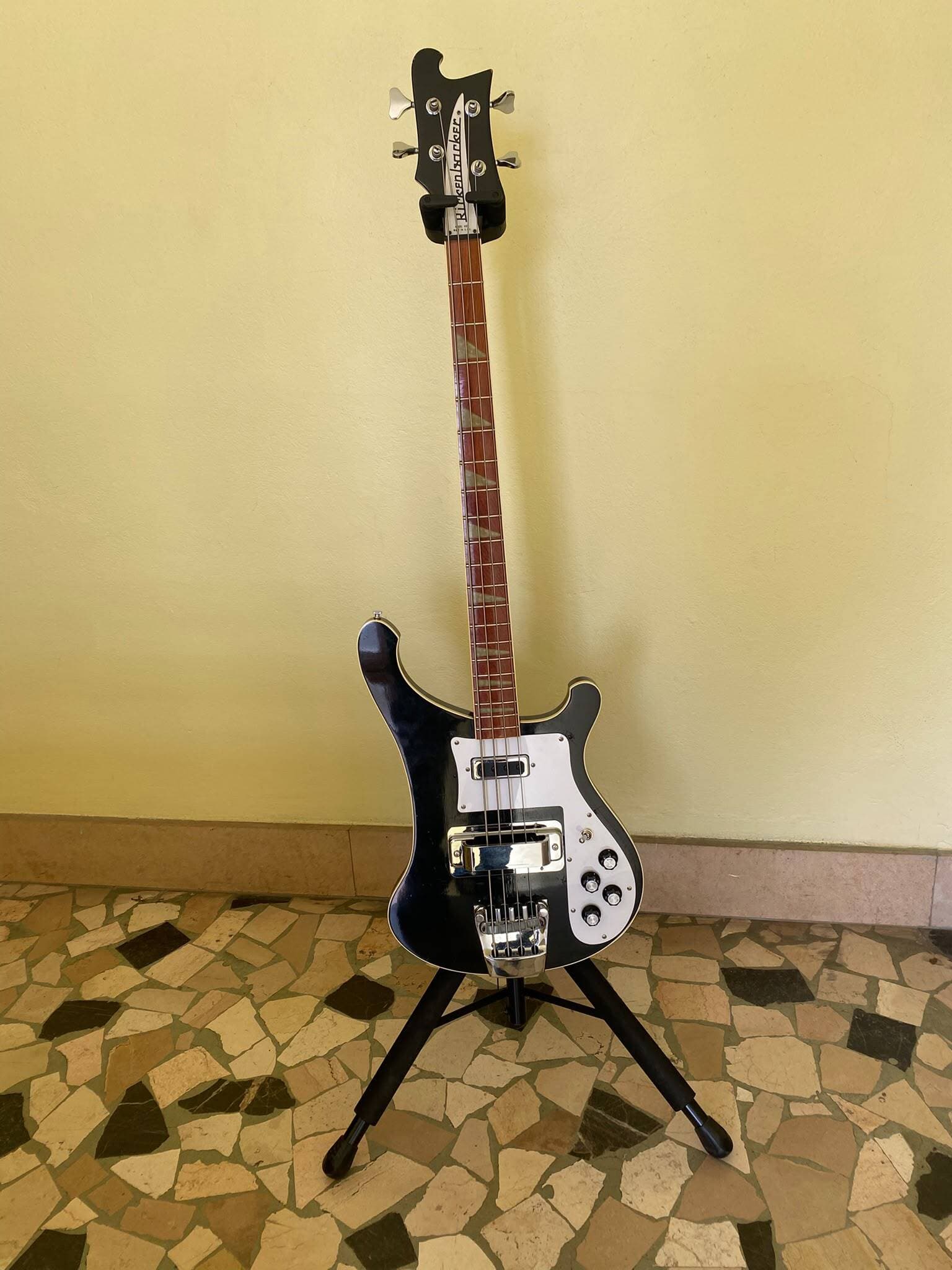 Vend Rickenbacker 4001 de 1975