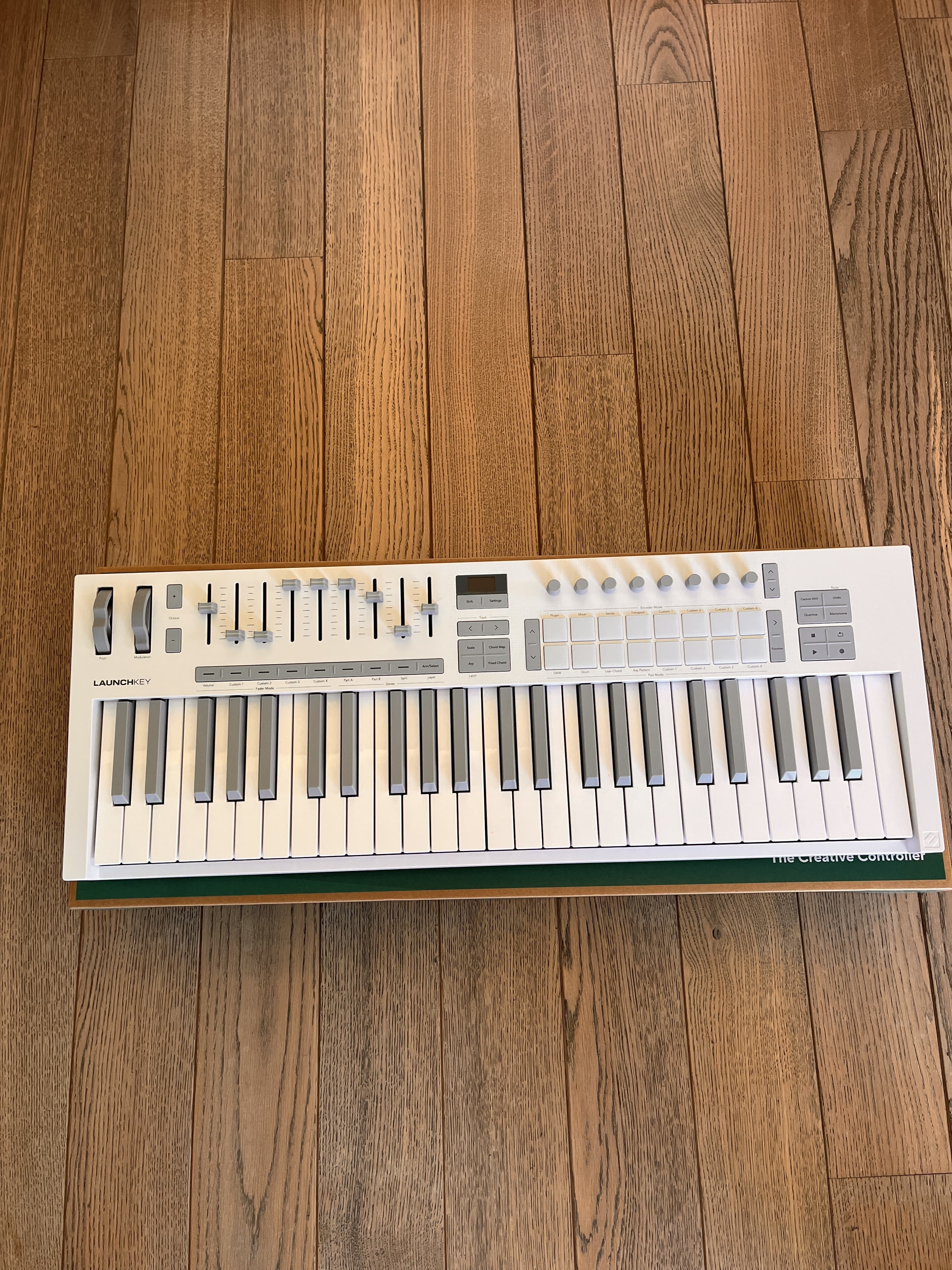 Vends clavier Novation Launchkey MK4 Blanc 49