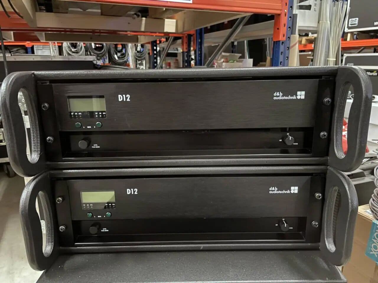 d&b audiotechnik D12
