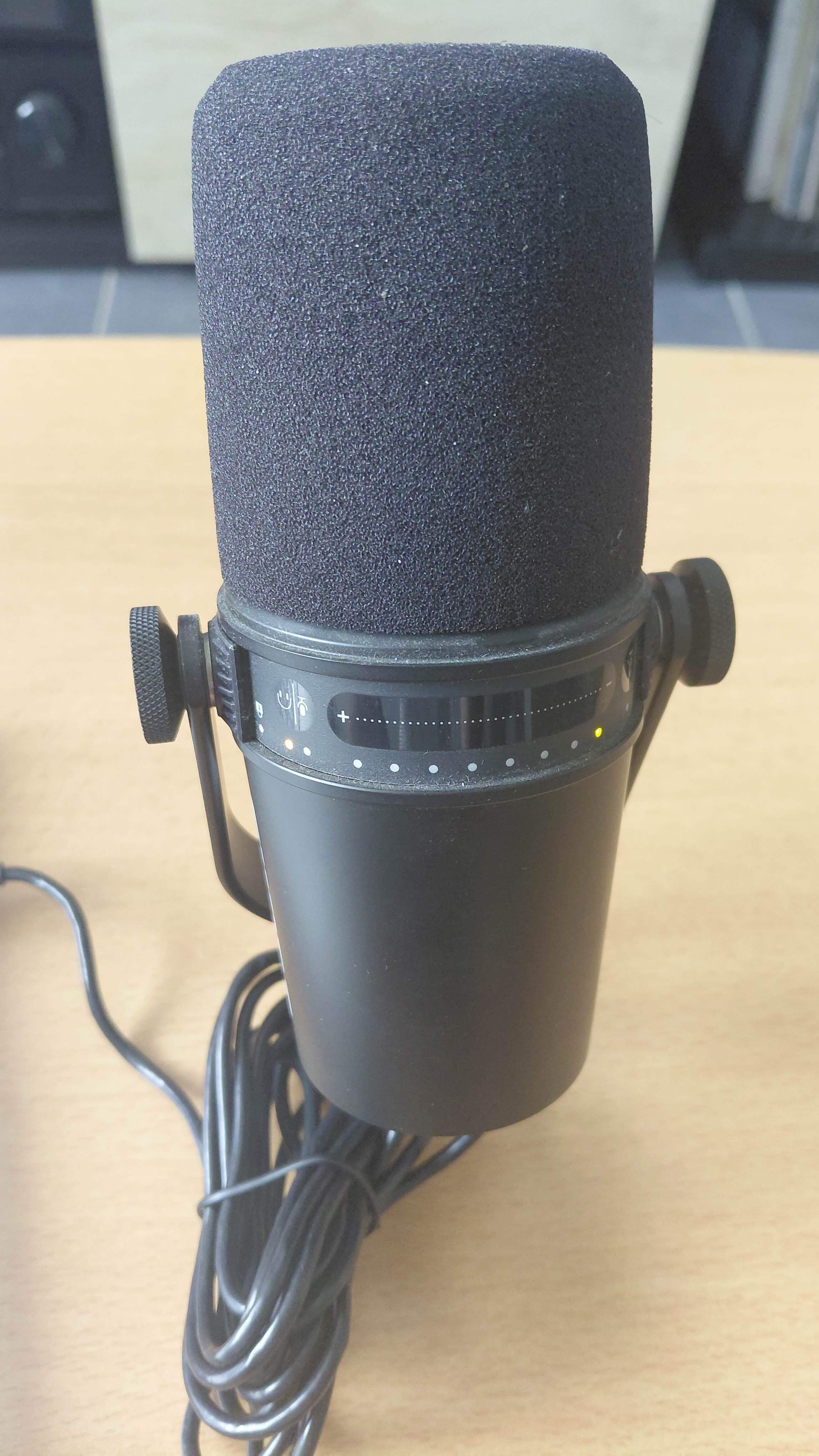 Microphone Shure MV7 USB et XLR en très bon état - Noir