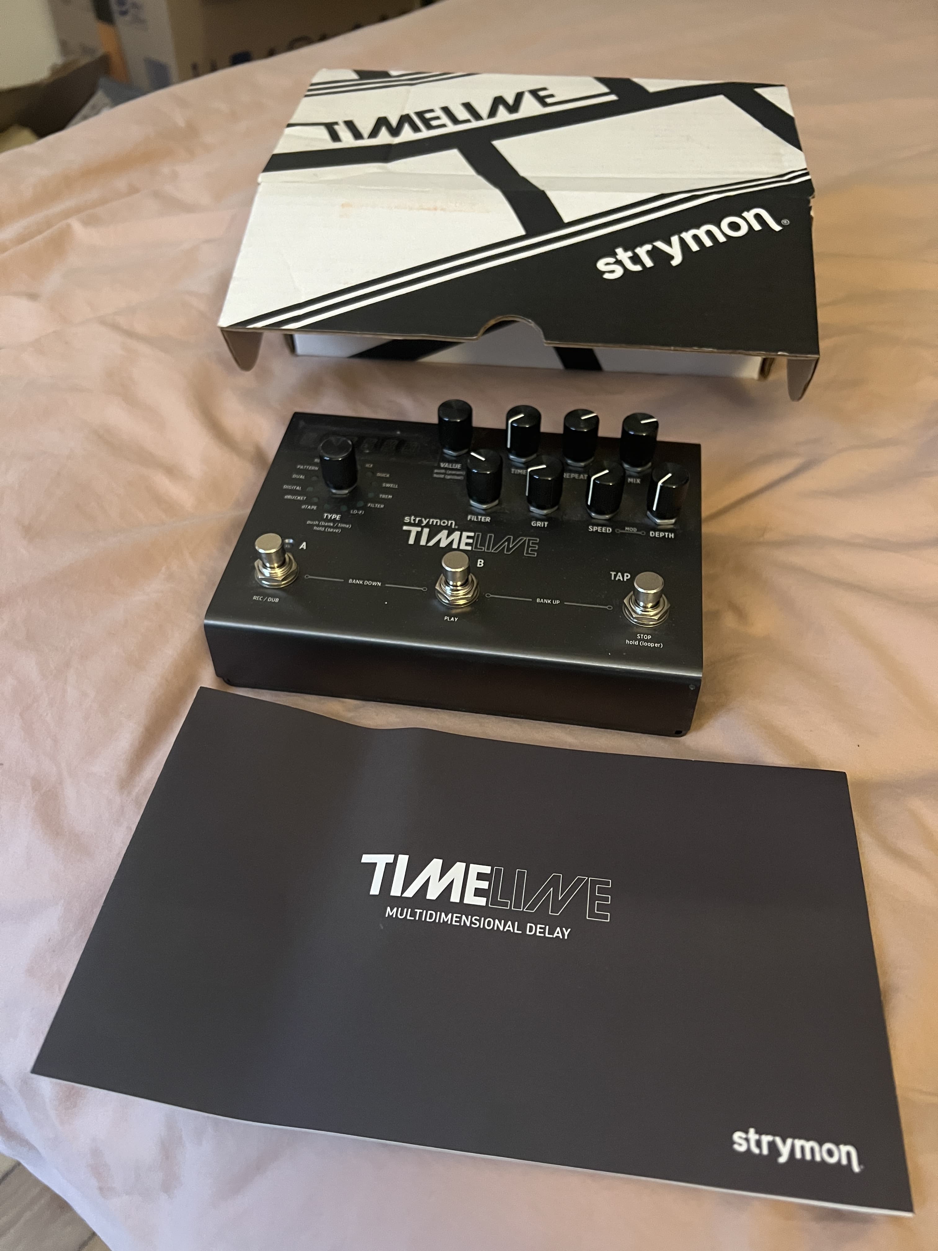 Vends STRYMON TIMELINE TBE.