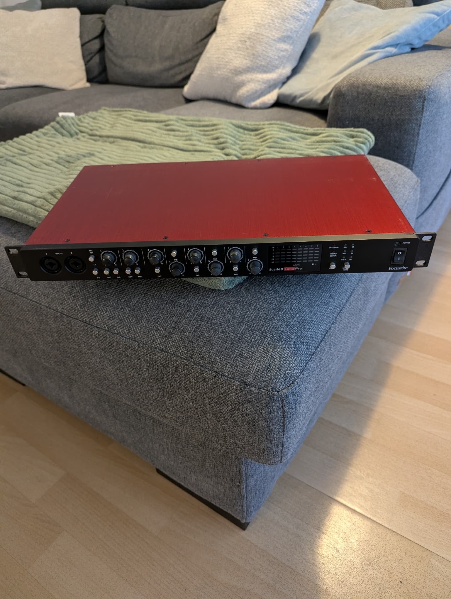 Vends FOCUSRITE OCTOPRE