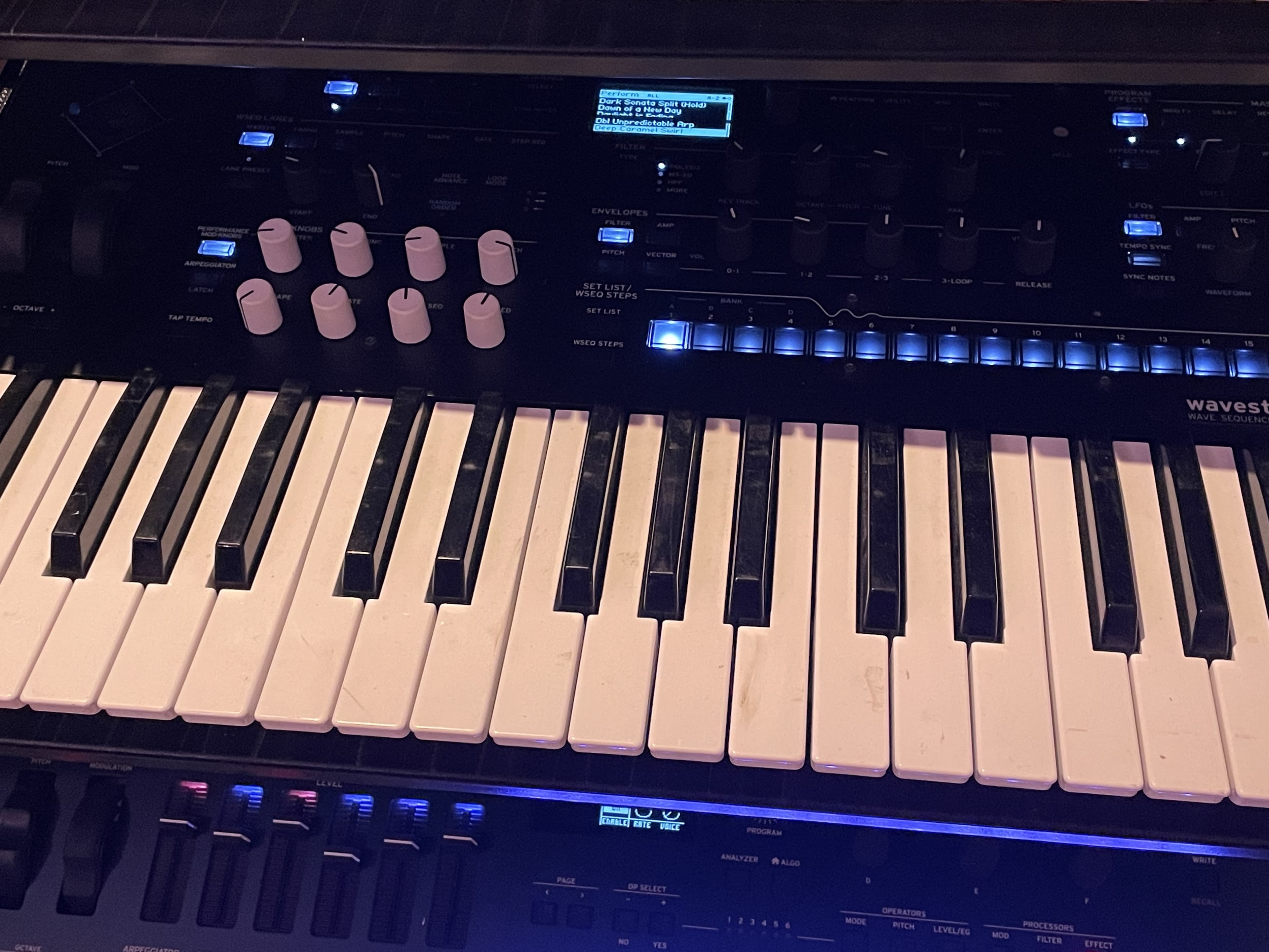 Vends korg wavestate mk2 et ses frères