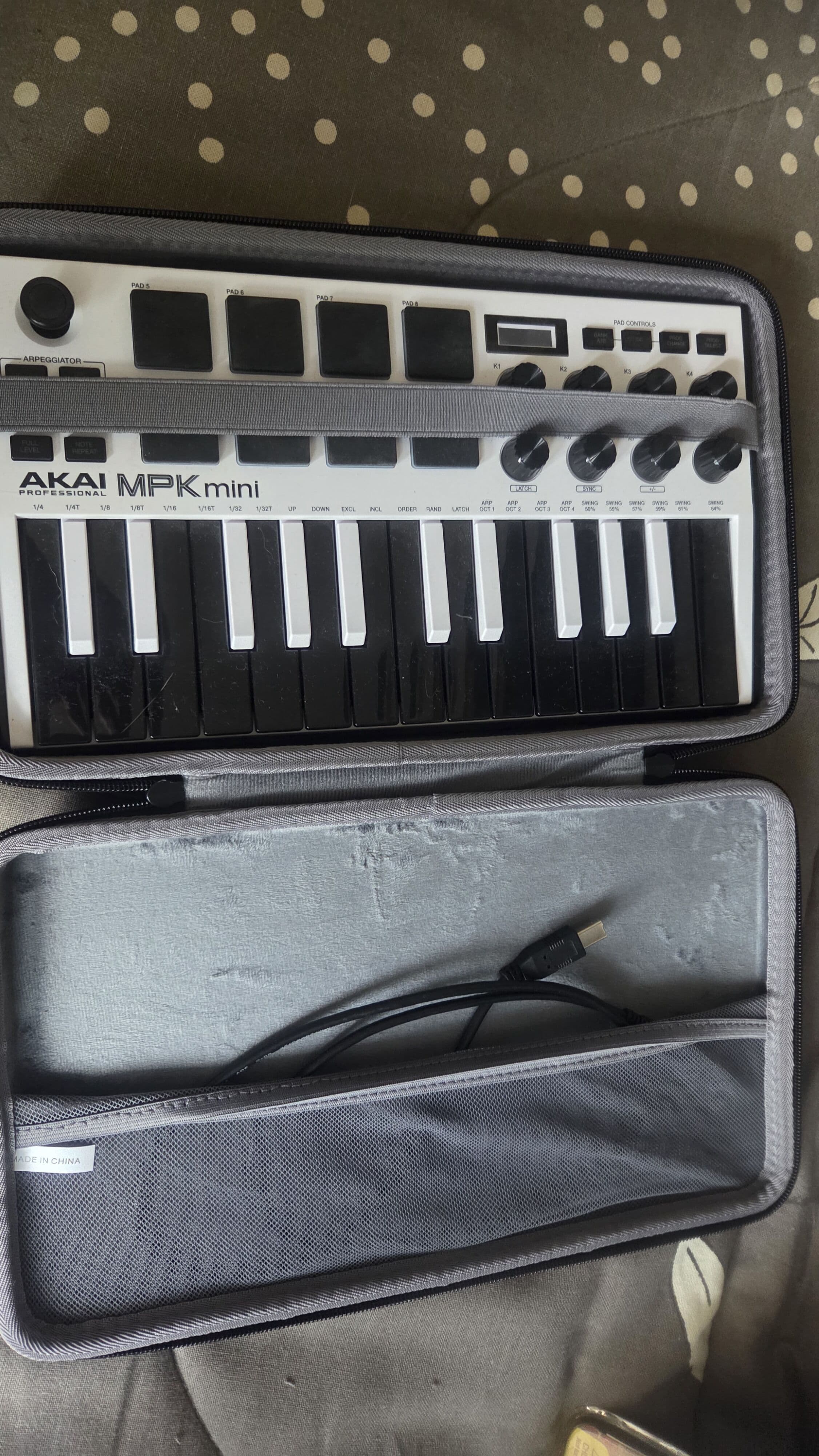Clavier akai mpk MK3 avec housse