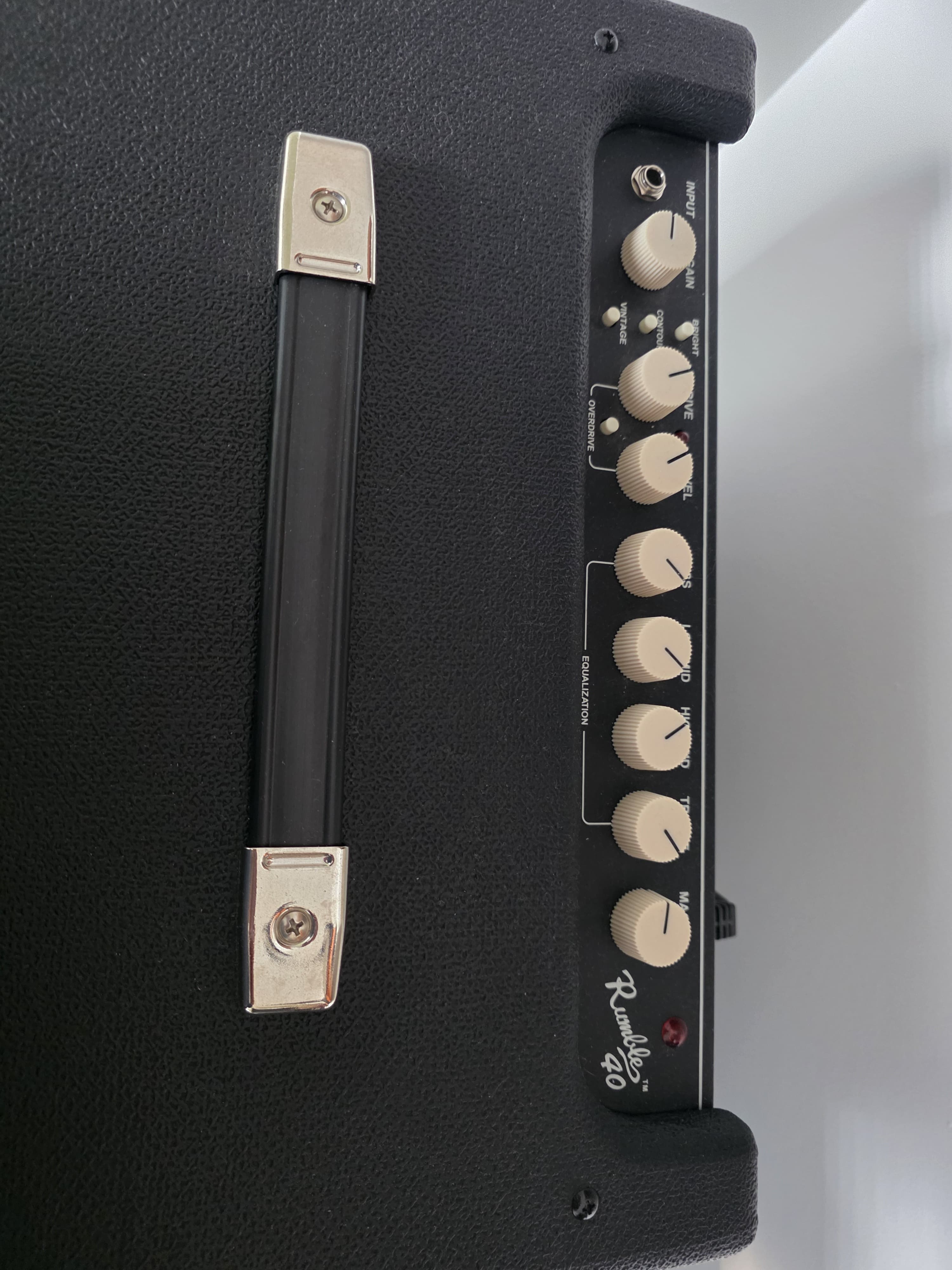 Vends Combo Fender Rumble 40 V3