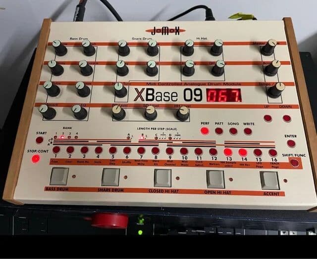 Jomox Xbase09