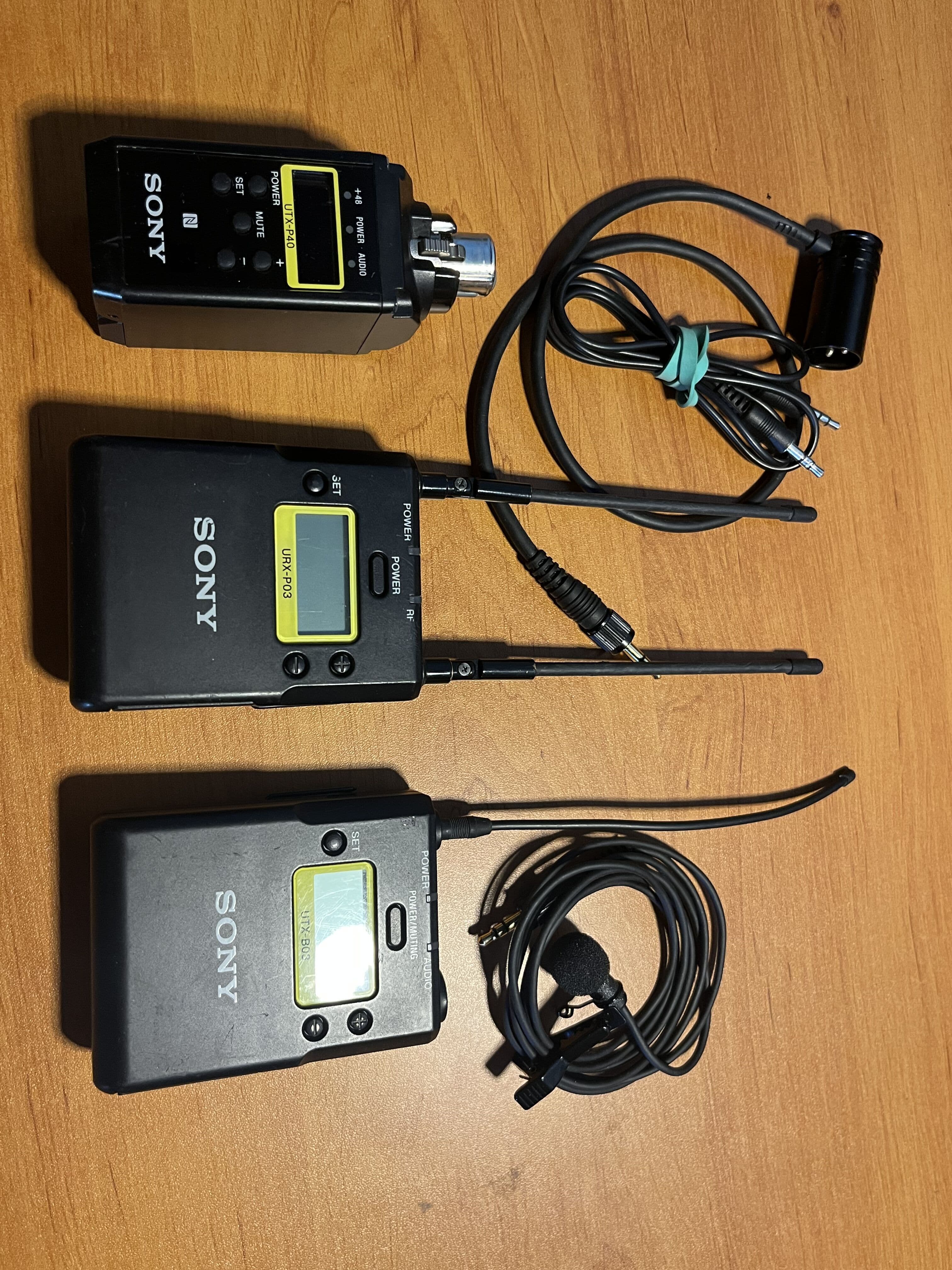 Pack Micro sans fil Sony HF URX-P03 + UTX-B03 + UTX-P40 XLR 48V - Bande 21