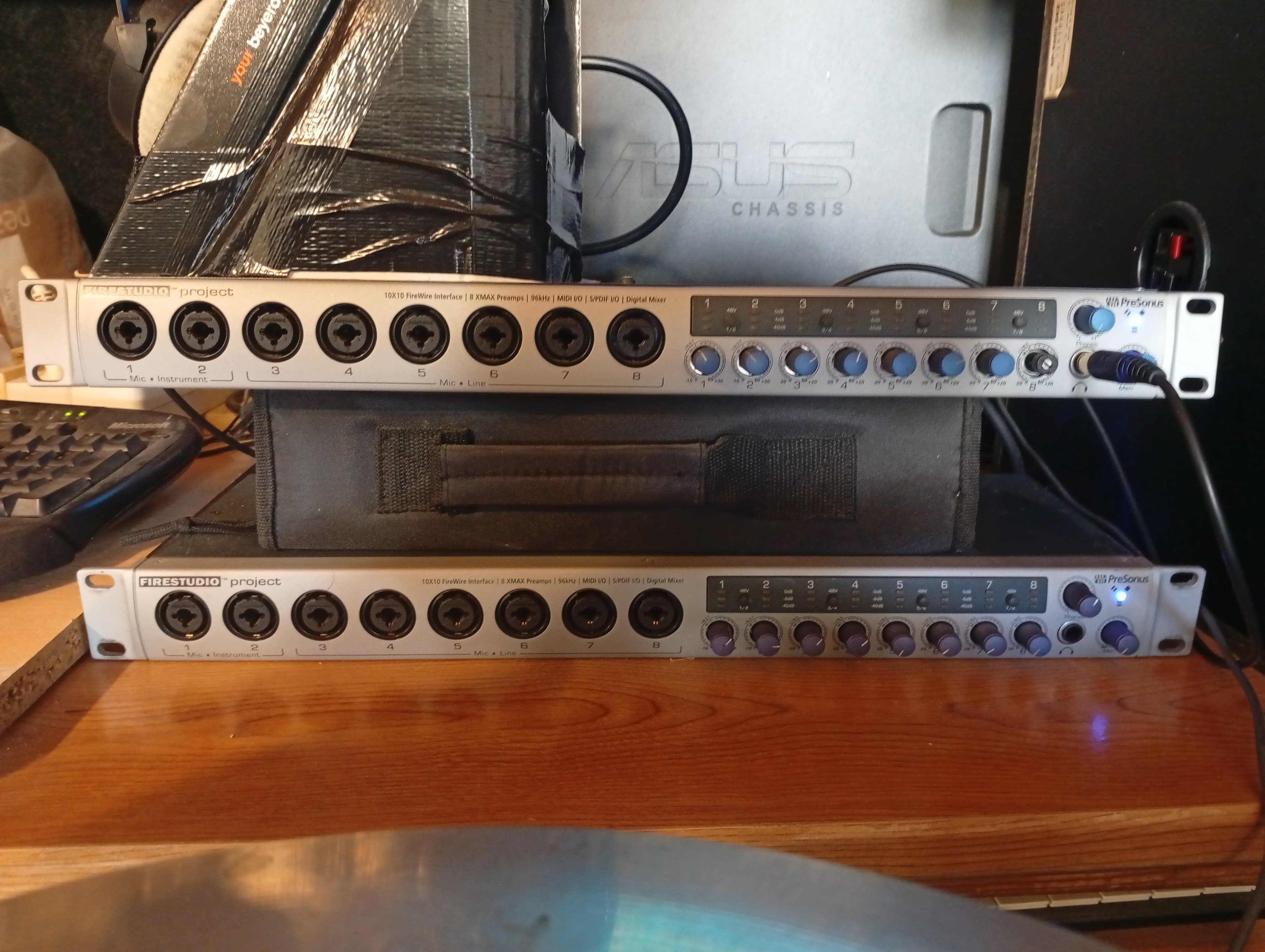 vends 2 cartes son PRESONUS firestudio project