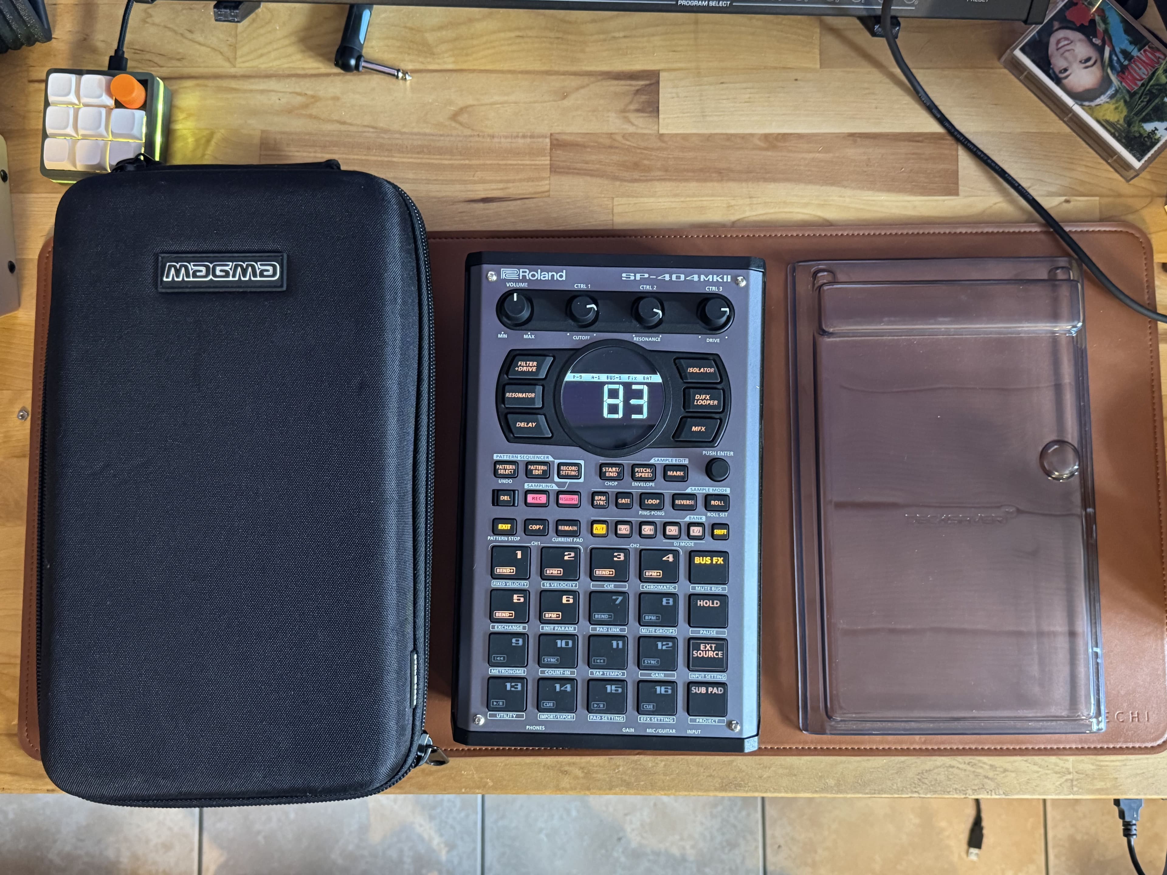 Vends SP-404 MKII + decksaver + housse Magma