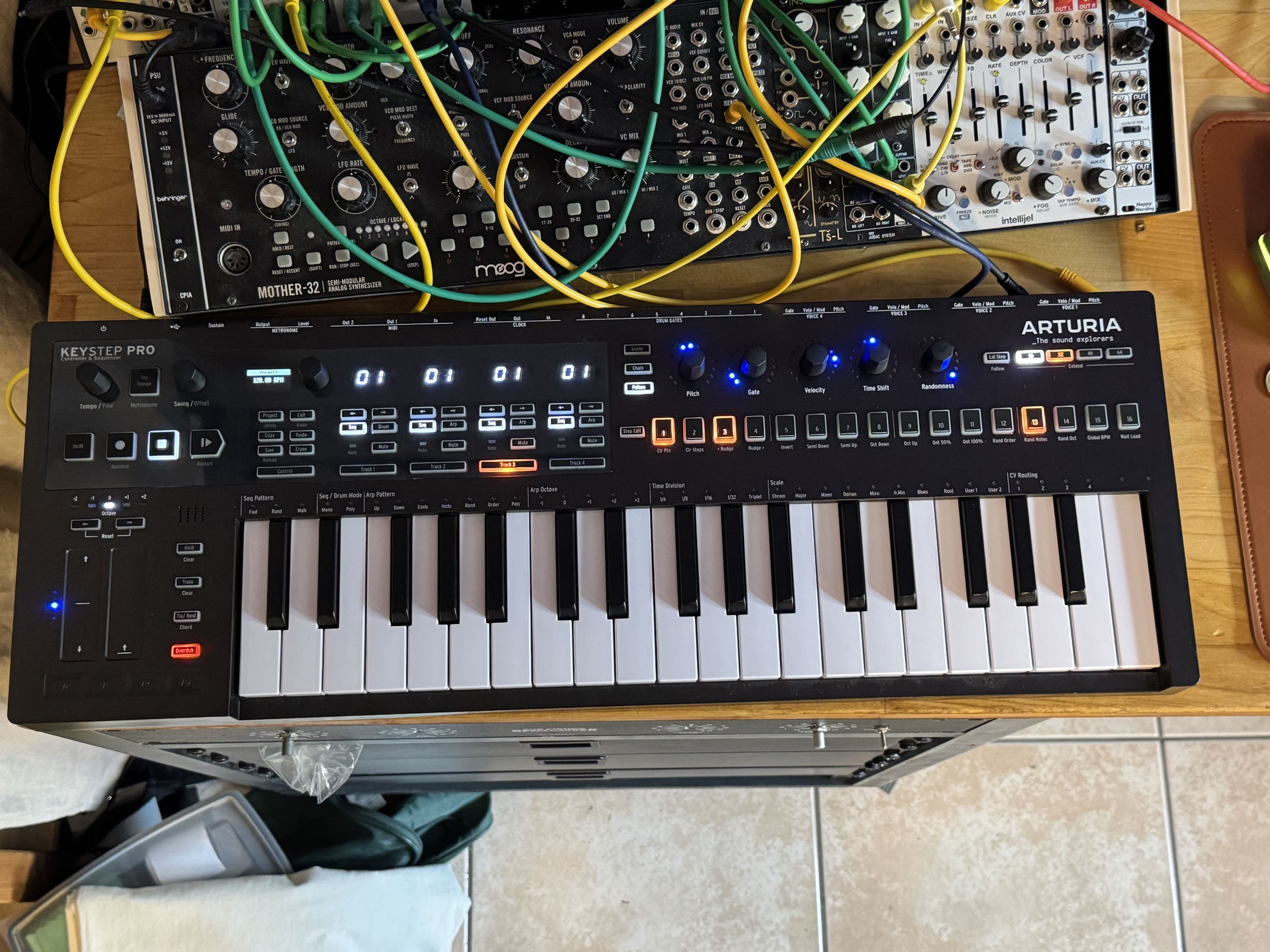 Vends Keystep Pro Chroma Edition
